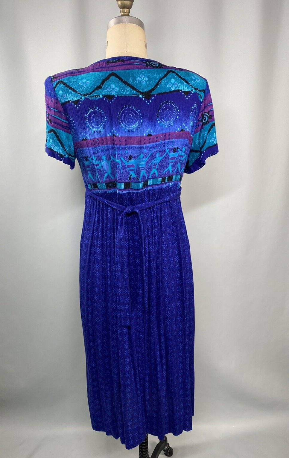 Vintage Dress SIZE 8 Rayon Teacher Mom shift blue 80s 90s shoulder pads shift