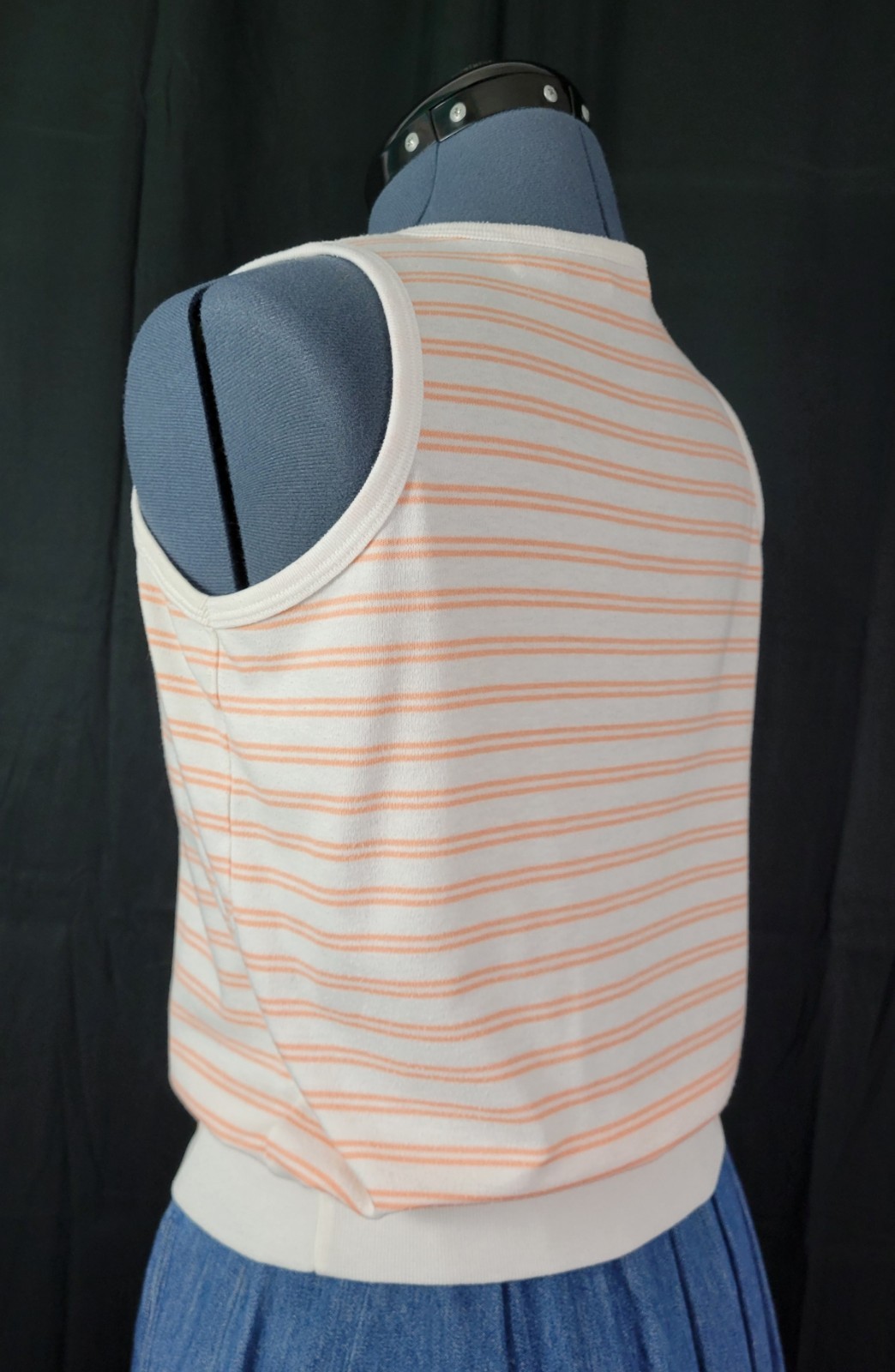Vintage Objectives Cream Sleeveless Top w Peach Stripes Size Small