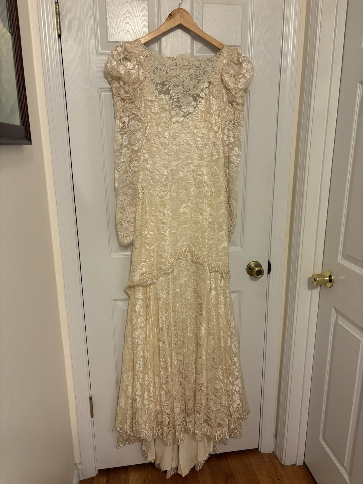 Ivory Satin Lace Vintage 80s Wedding Dress Size 10 with Puffs Sleeve and Beading