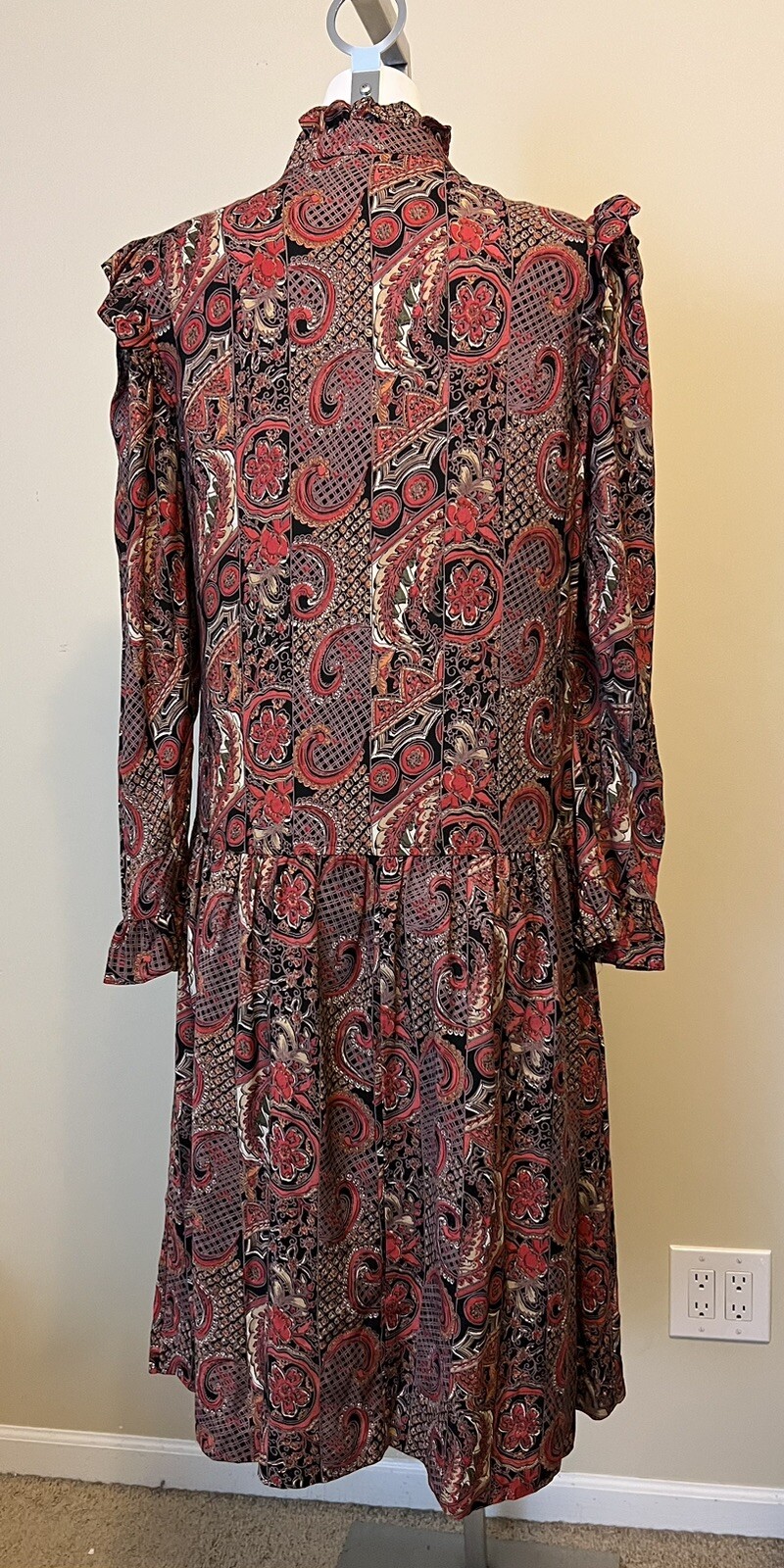 Vintage 60s/70s JC Penney Fashions Rayon Long Sleeve Button Front Dress