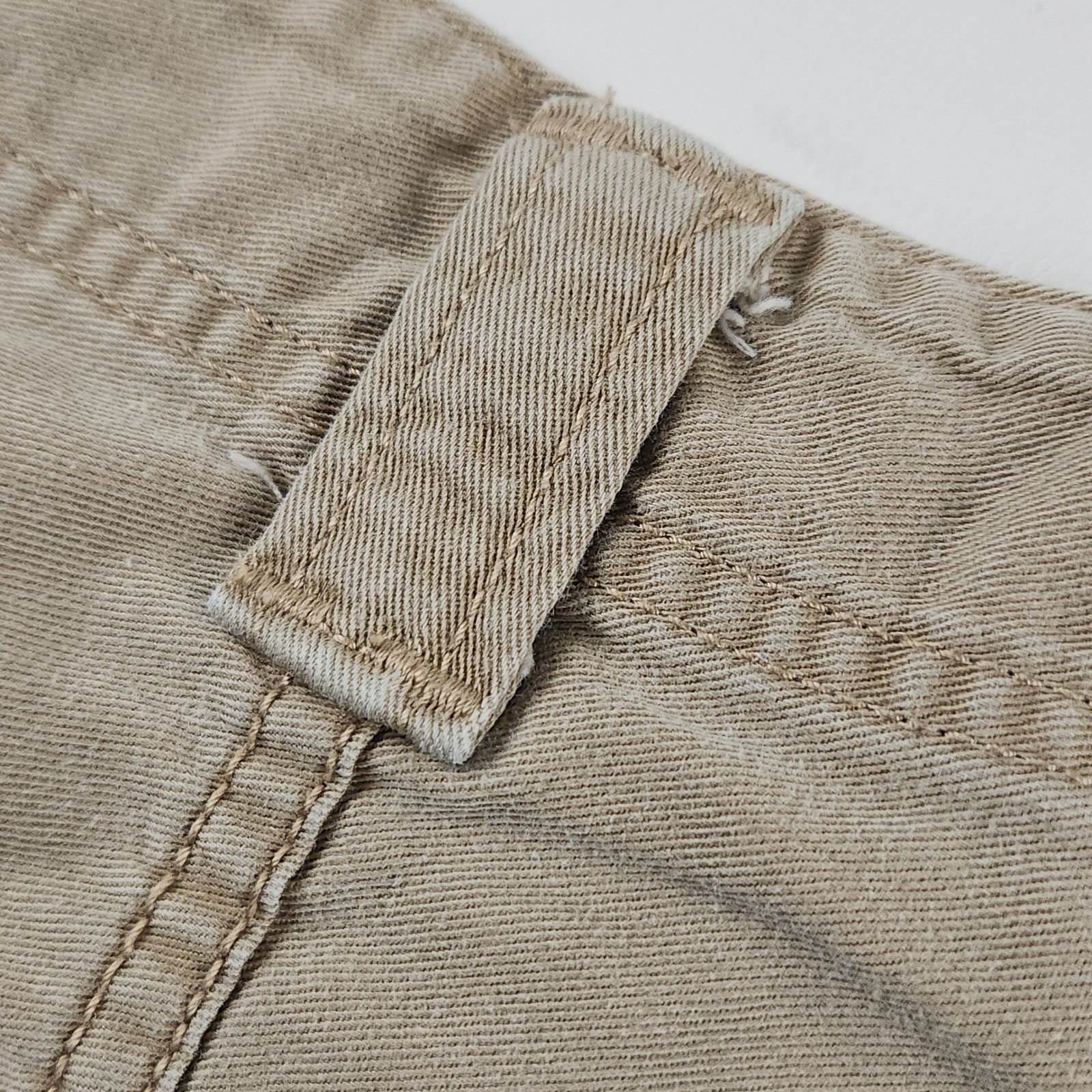 Vintage Y2K Levis Khaki Shorts 2003 Button Fly Patch Pocket Size 4