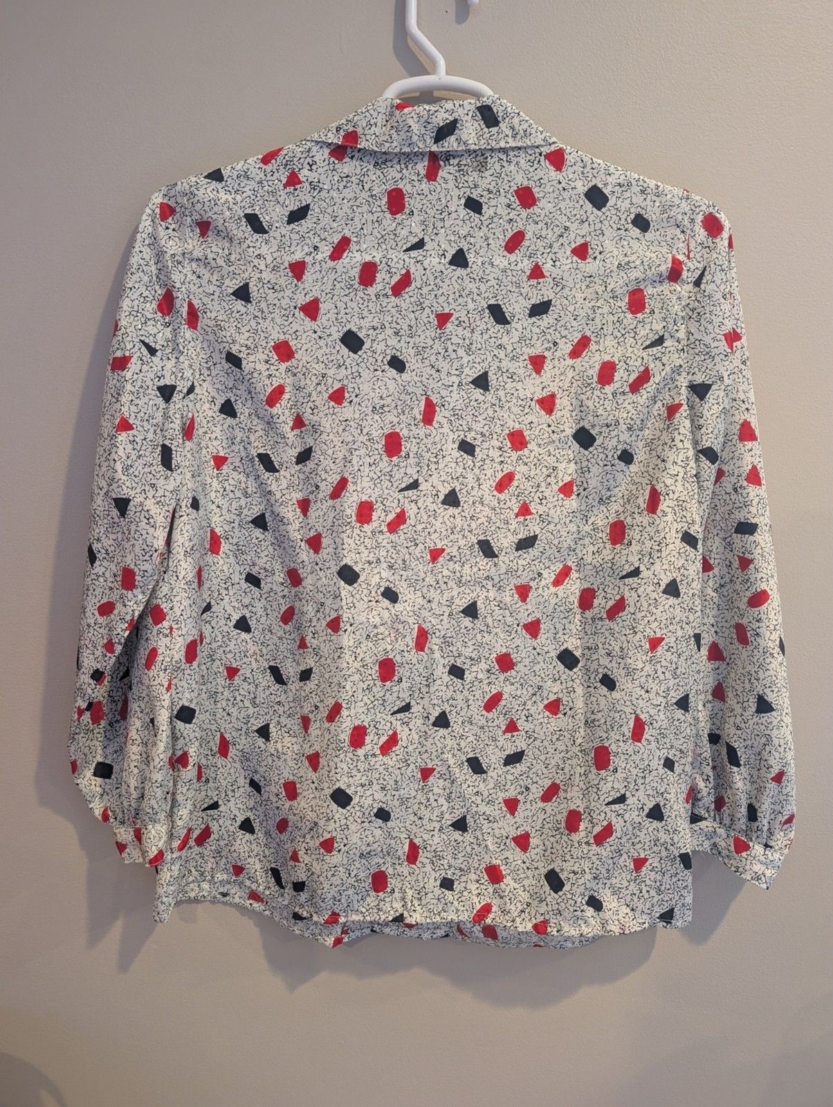 VINTAGE Alfred Dunner Geometric Button Up Blouse Women’s 16 White Iridescent 80s