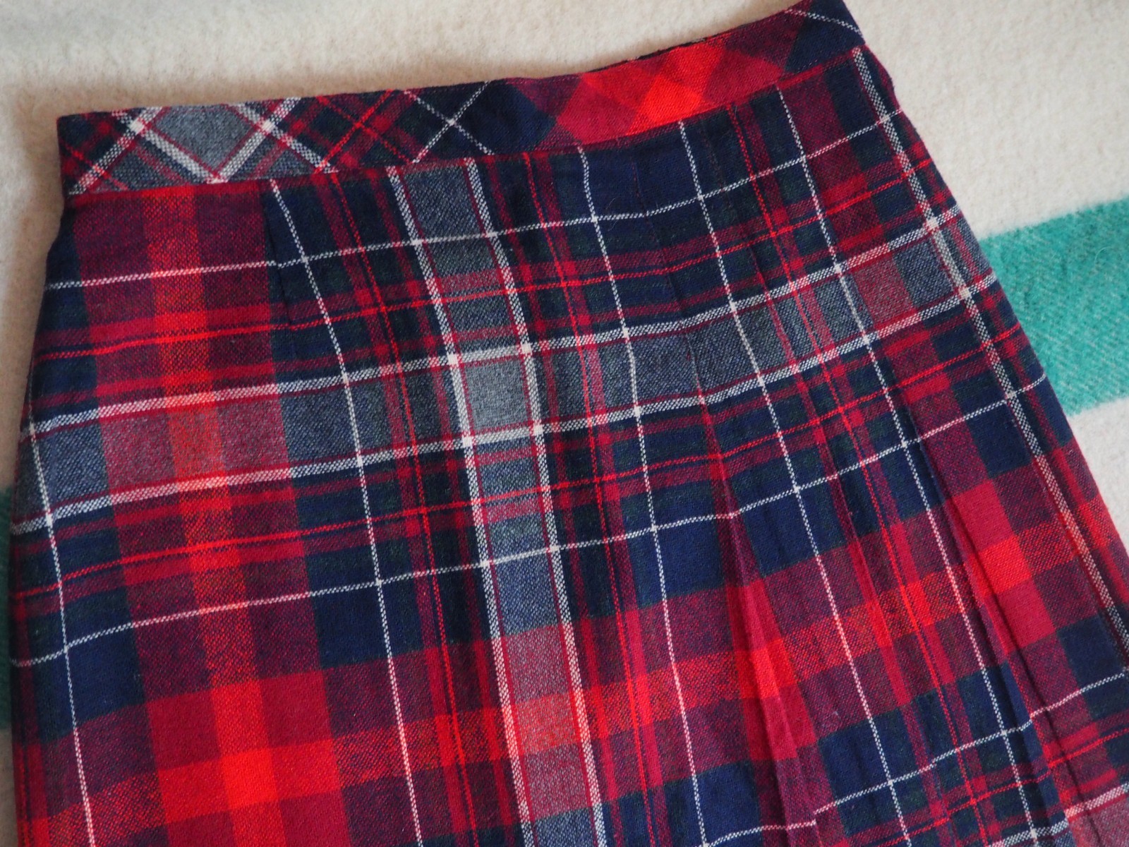 VTG 70s Bobbie Brooks Red Blue Plaid Wool Blend Boho 27W Cottage Ivy Skirt Women