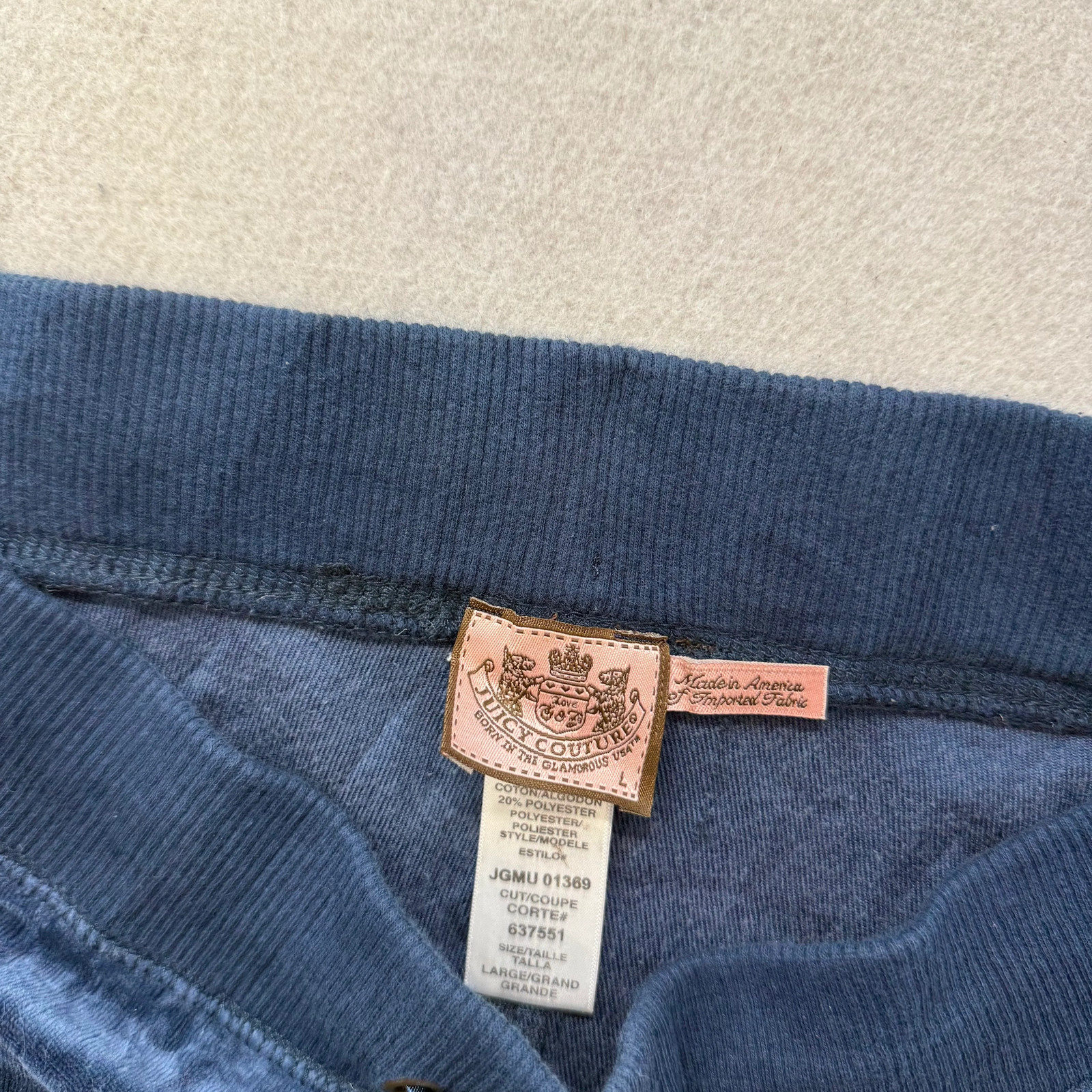 Vintage Juicy Couture Women’s Navy Velour Flare Track Pant Loungewear Y2K Size L