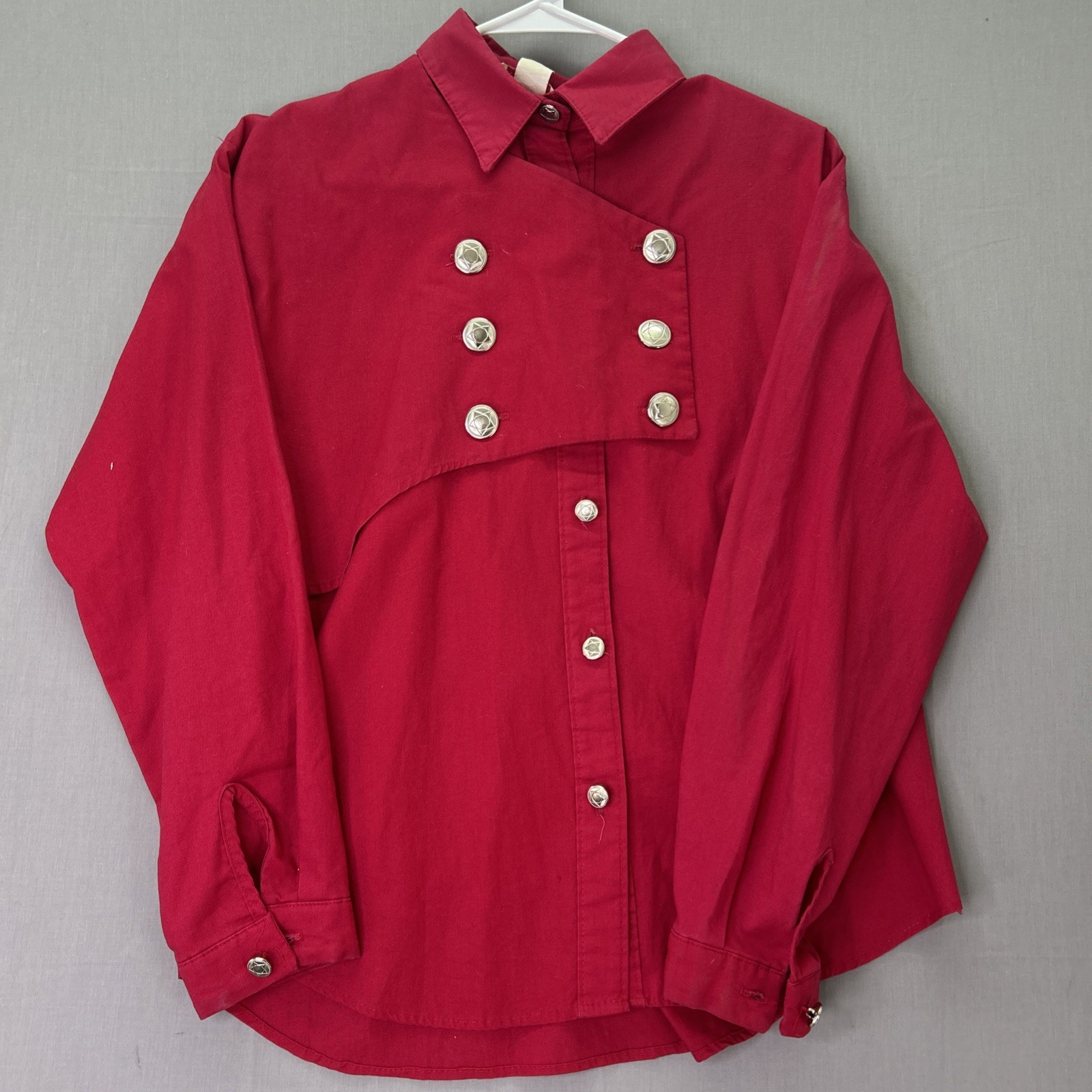 Vintage 80s Wagon Wheels Western Blouse Red Concho Buttons Asym Yoke Medium