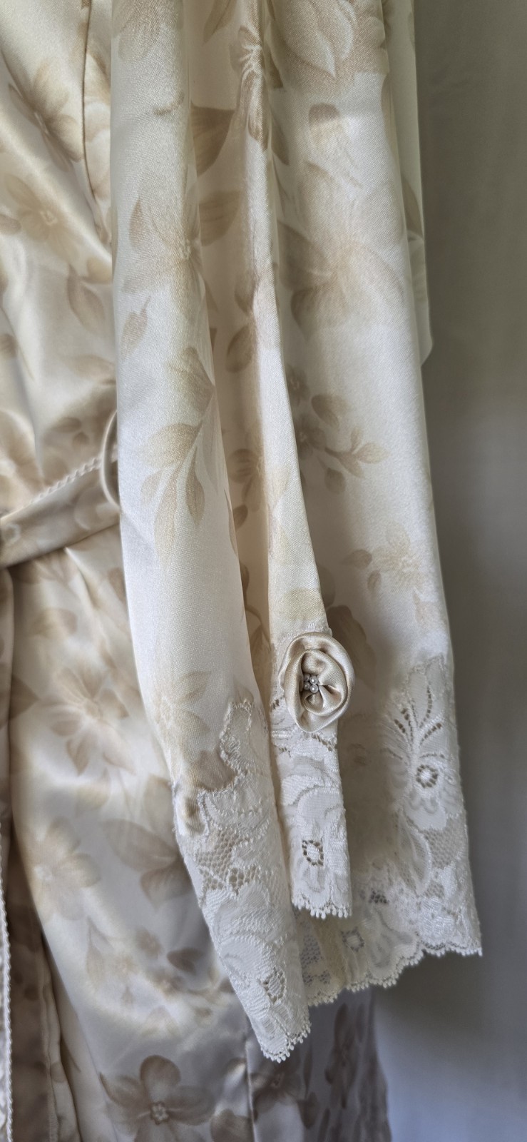 Vintage Christian Dior Satin Floral Jacquard Lace Robe Cream Gold, M