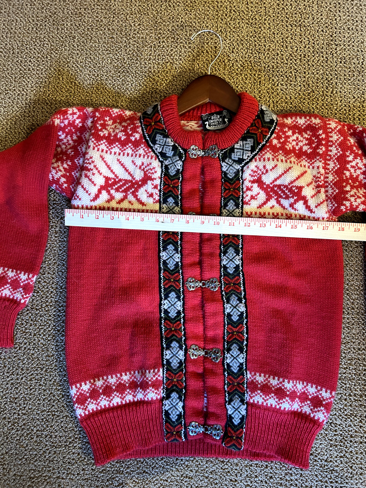 Vintage Dale of Norway, made for Oslo Sweater Shop Sweater Red/ White Size 40