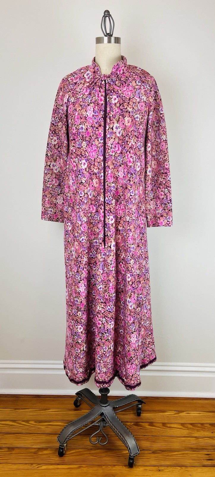 Vintage 70s Floral Flower Power Polyester Zip Up Muumuu Robe House Dress Coat M