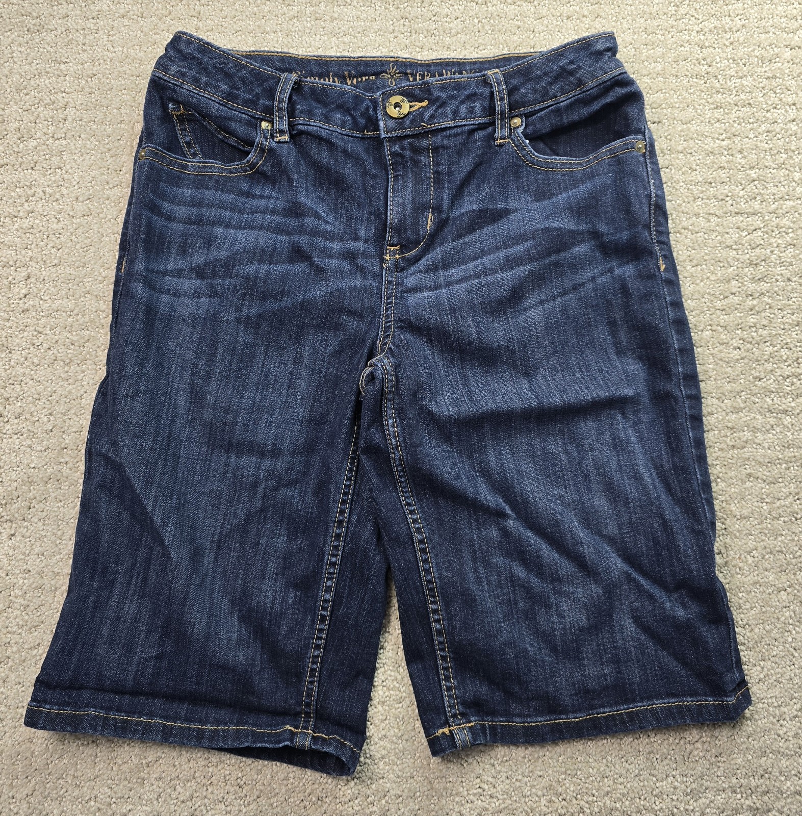 Y2K Vera Wang 4 Mid Rise Capri Jeans Dark Wash Roll Cuff Classic City Stretch