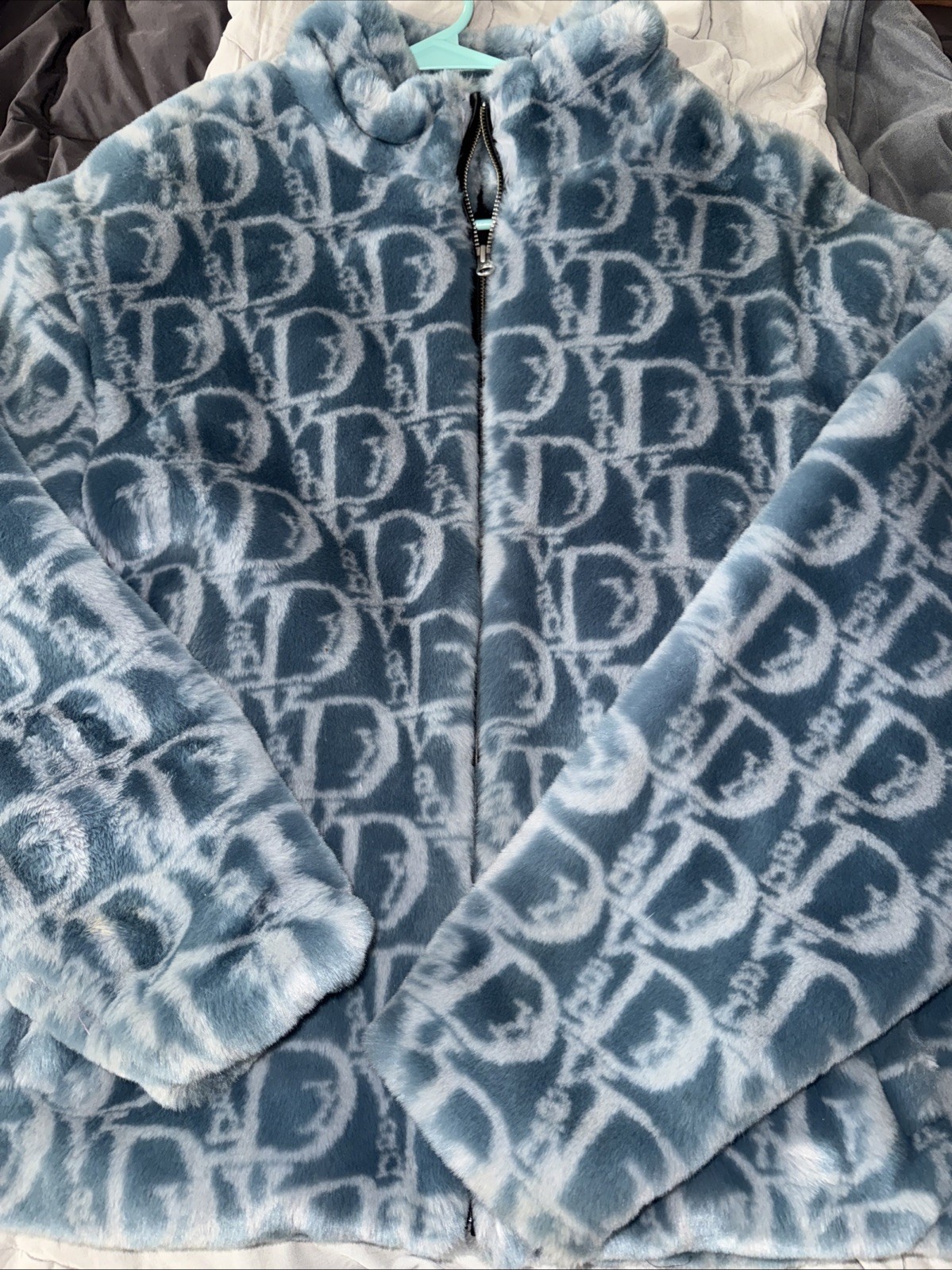 Vandy The Pink Monogram Fur Jacket Ice Blue Size M Unisex