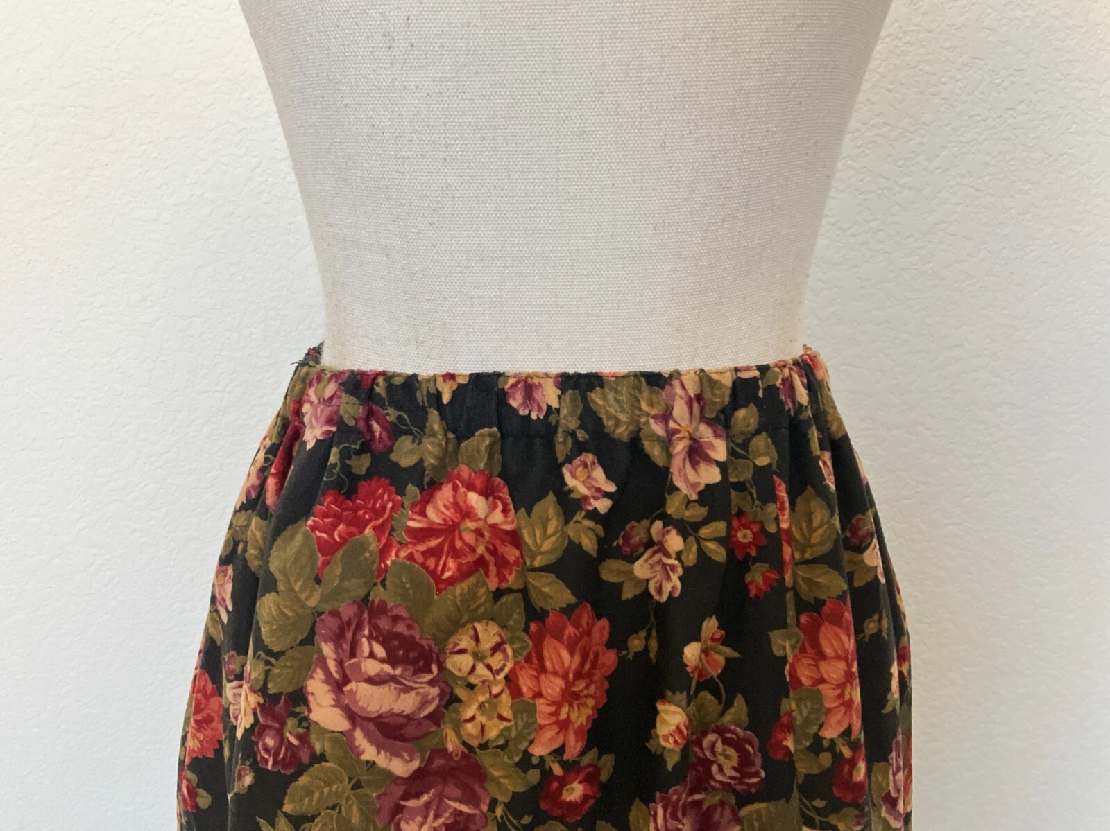 1980s Hand Sewn Floral Midi Skirt, Vtg Skirt with Elastic Waistband
