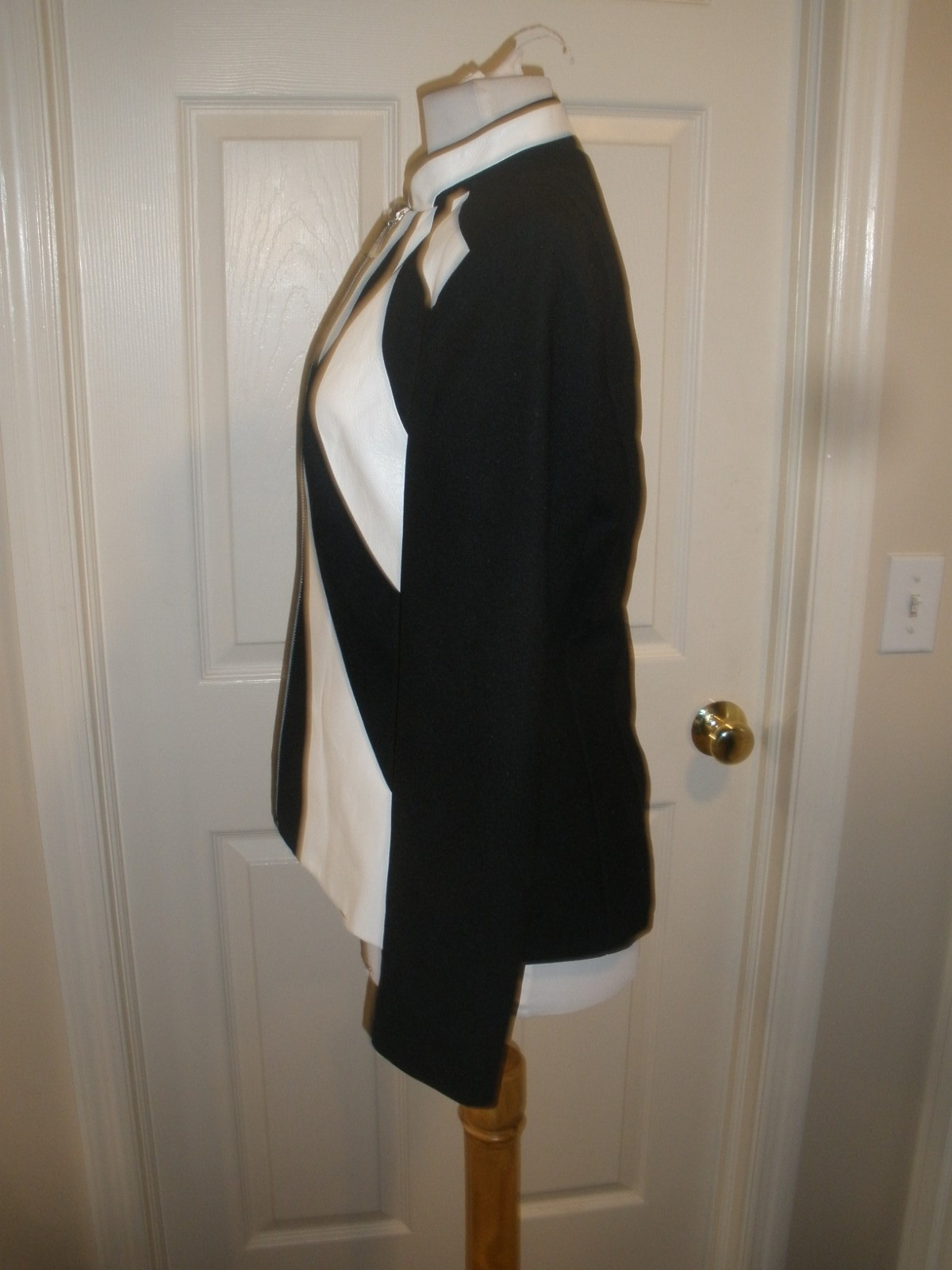 Vintage Women’s Black/White Blazer-Jacket Zip-up 8 Alberto Makali (57)