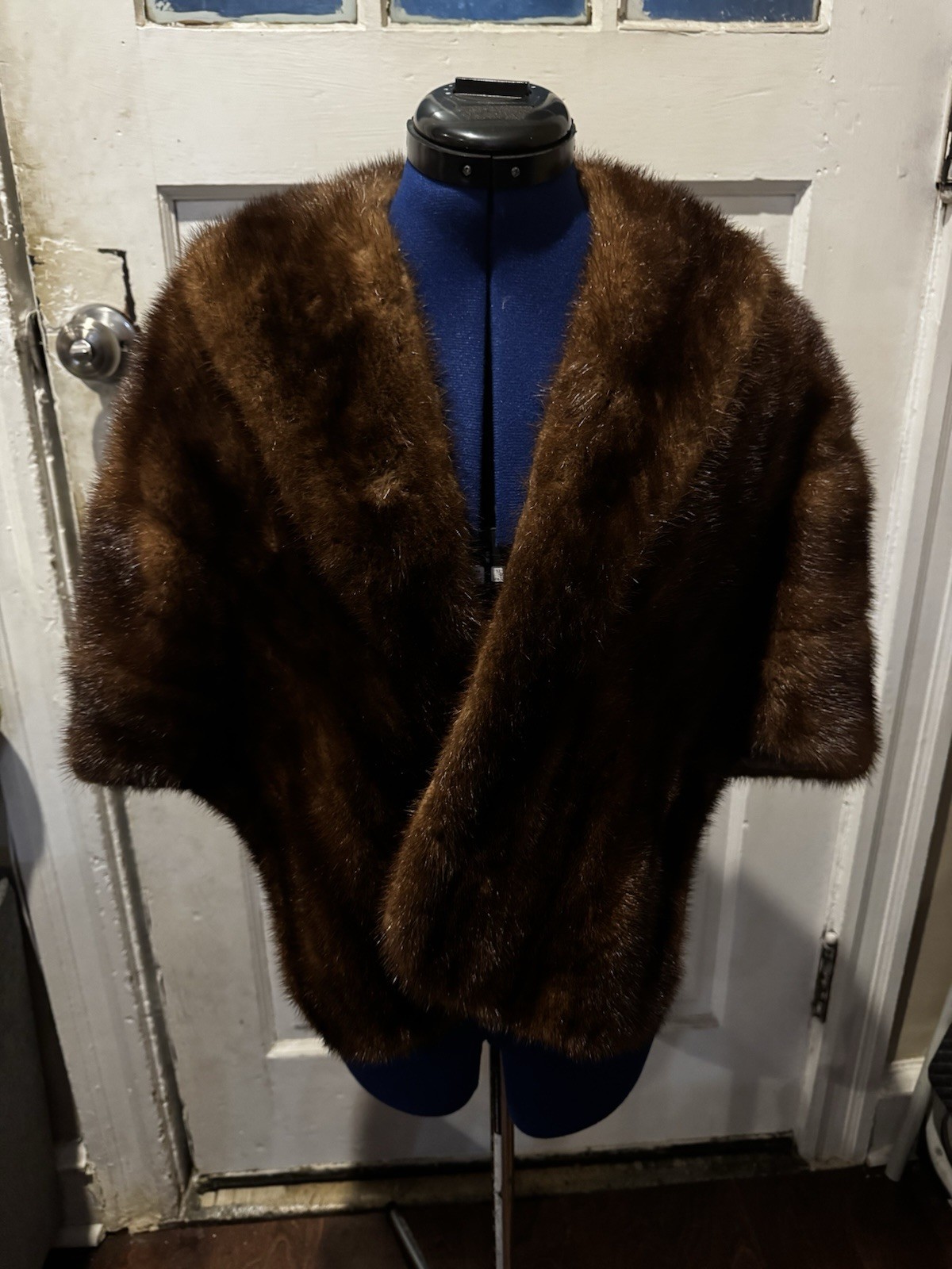 Chestnut Brown Fur Cape Capelet Vintage Couture Salon ML Stole