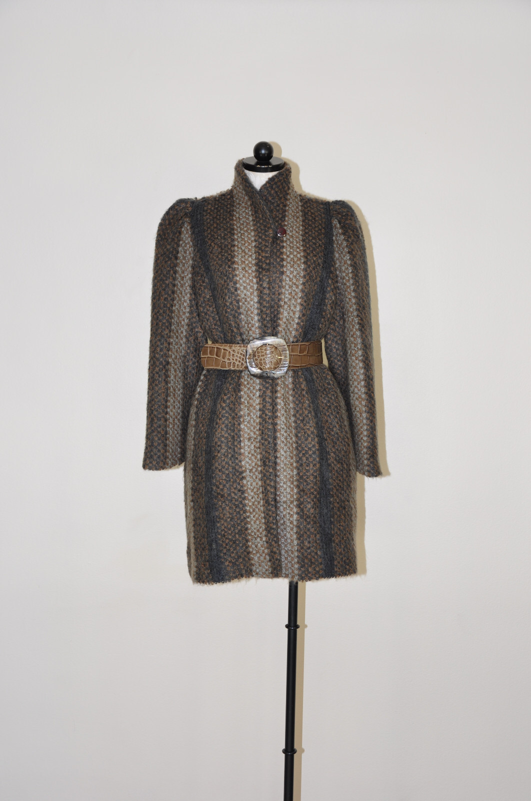 Vintage 80s Gray Wide Stripe Wool Boucle Loop Knit Puff Sleeve Wrap Coat Women M