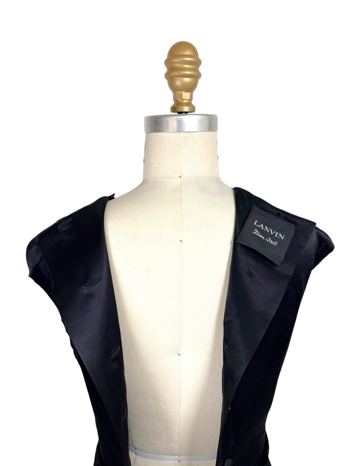 Lanvin Hiver 2005 Black Satin Rosette Pleated Dress