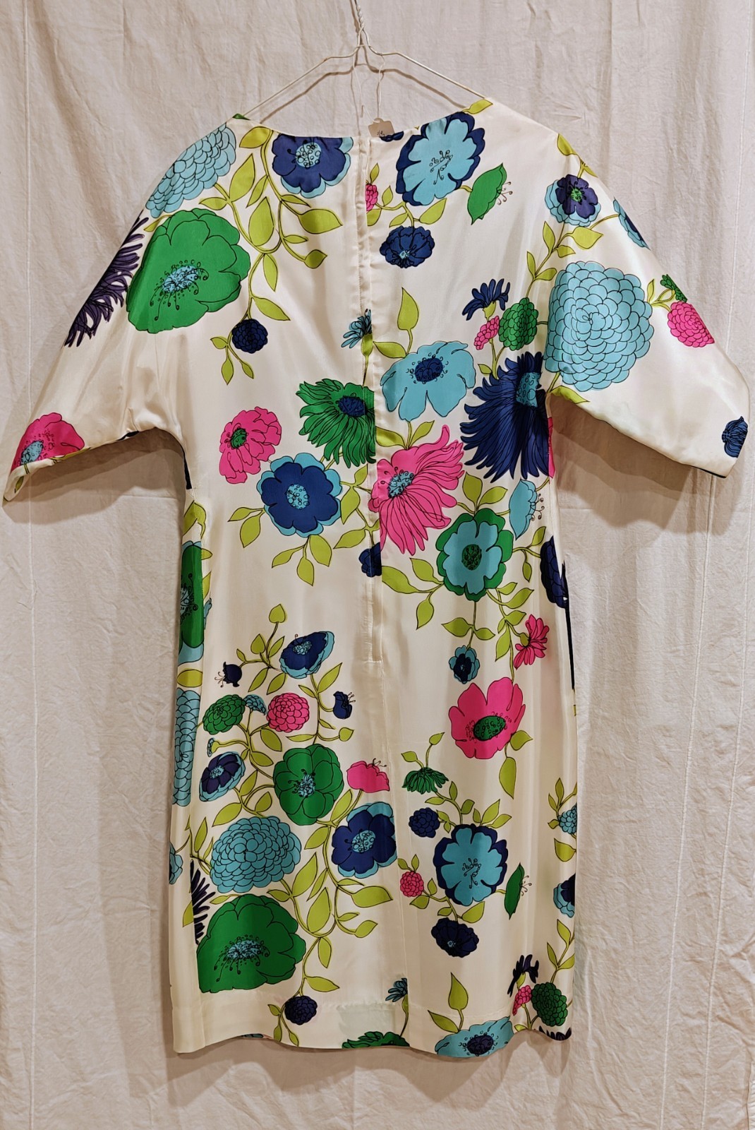 Fun Vintage Floral Jan Sue Satin Dress With Bold Pink And Blue Poppies