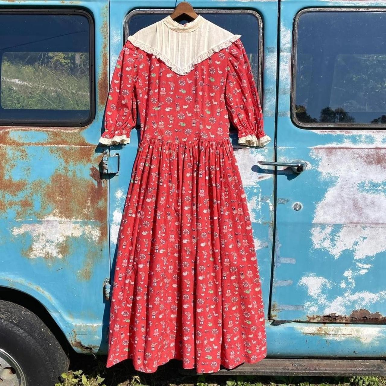 early 40s red cotton folk novelty Dutch girl & boy prairie dress pin tuck yoke