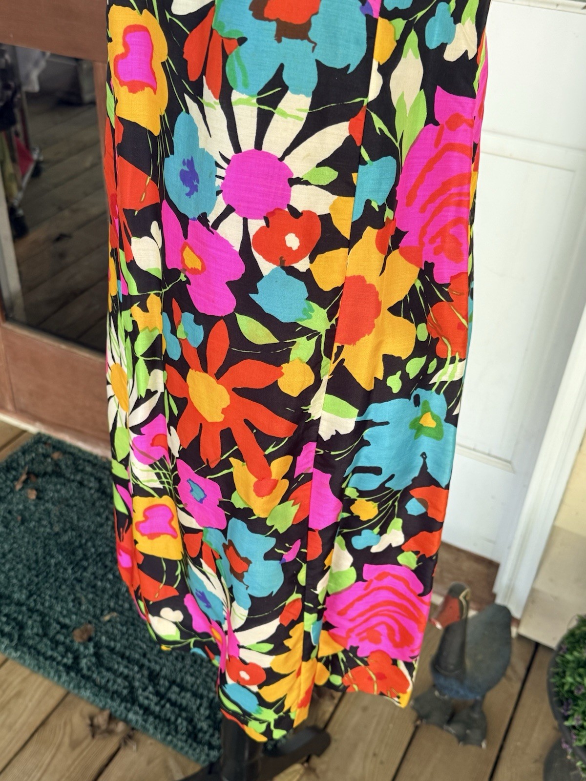 Vintage 70s ILGWU Union Made Bold Floral Shift Dress Silk Hawaiian Boho USA Sz 6