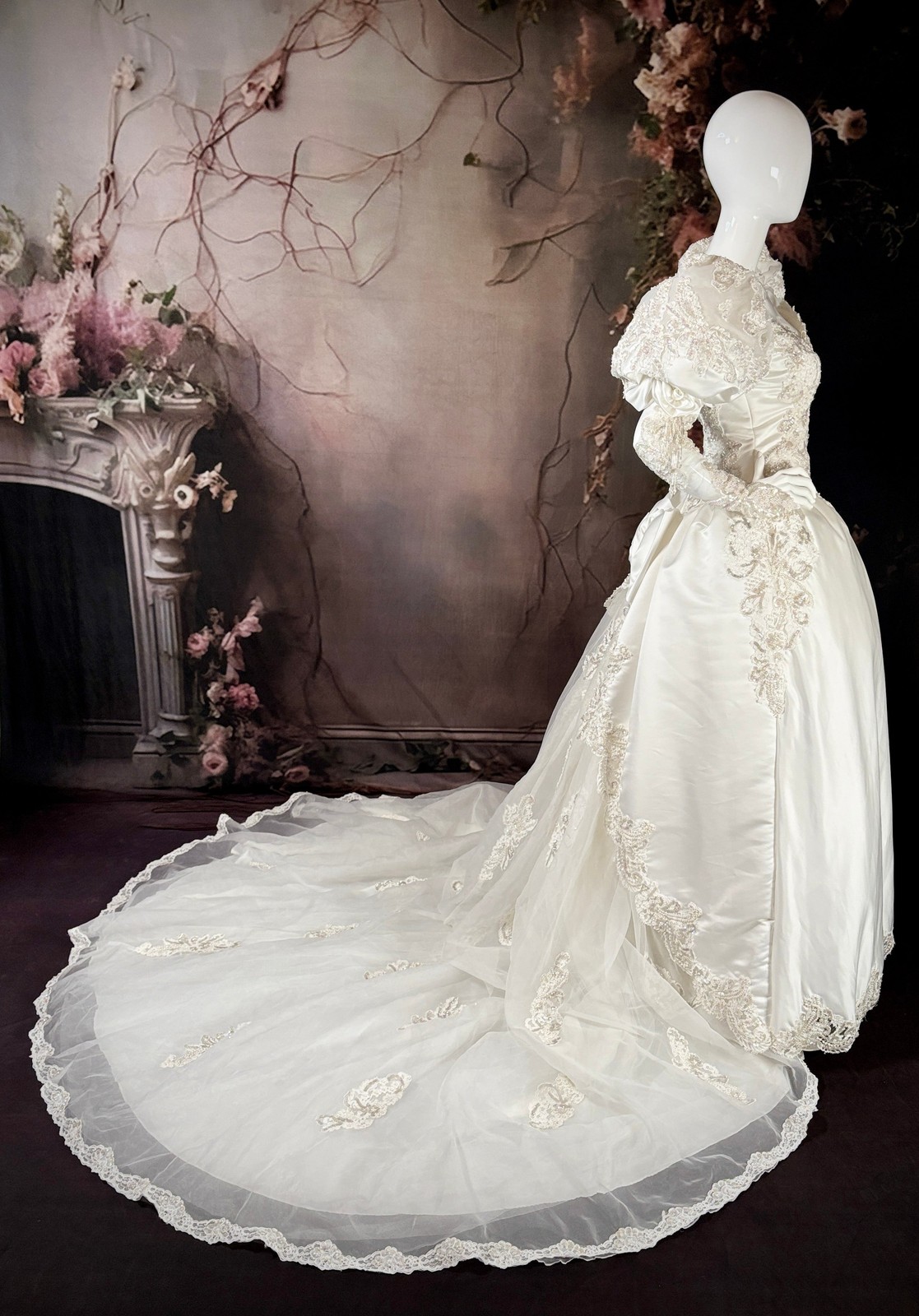1980s Duchess Satin Wedding Dress w/Juliet Puff Sleeves & Chapel Train size 8