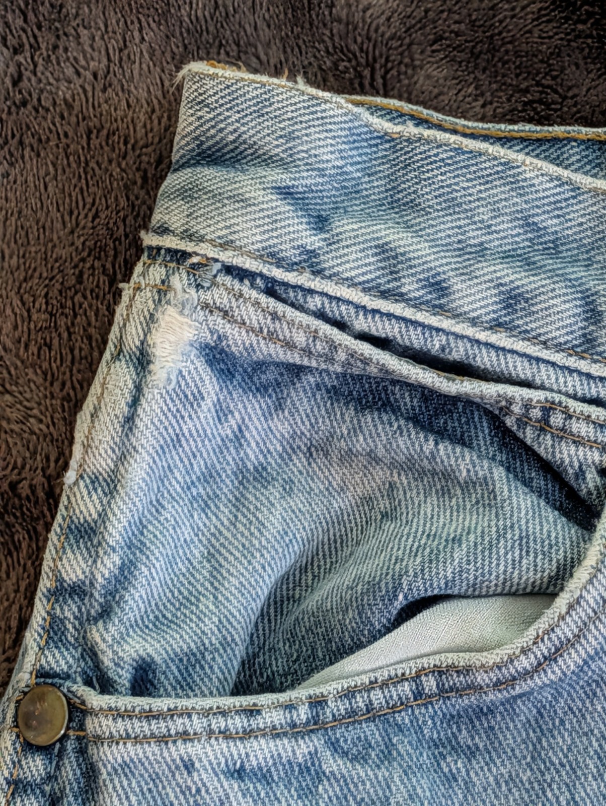 Vintage 90s Era Wrangler Light Wash Jeans: No Back Pockets!