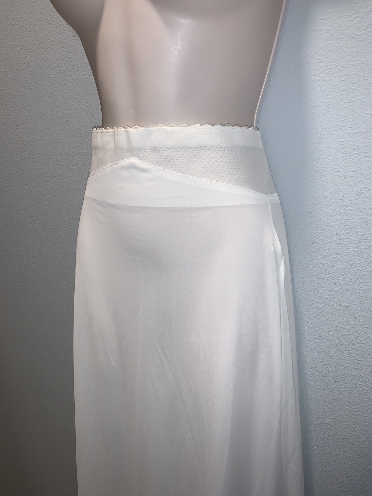 MERRY MODES Size 12 Ivory Long Formal Half Slip Back Zipper Lace Slit Vintage