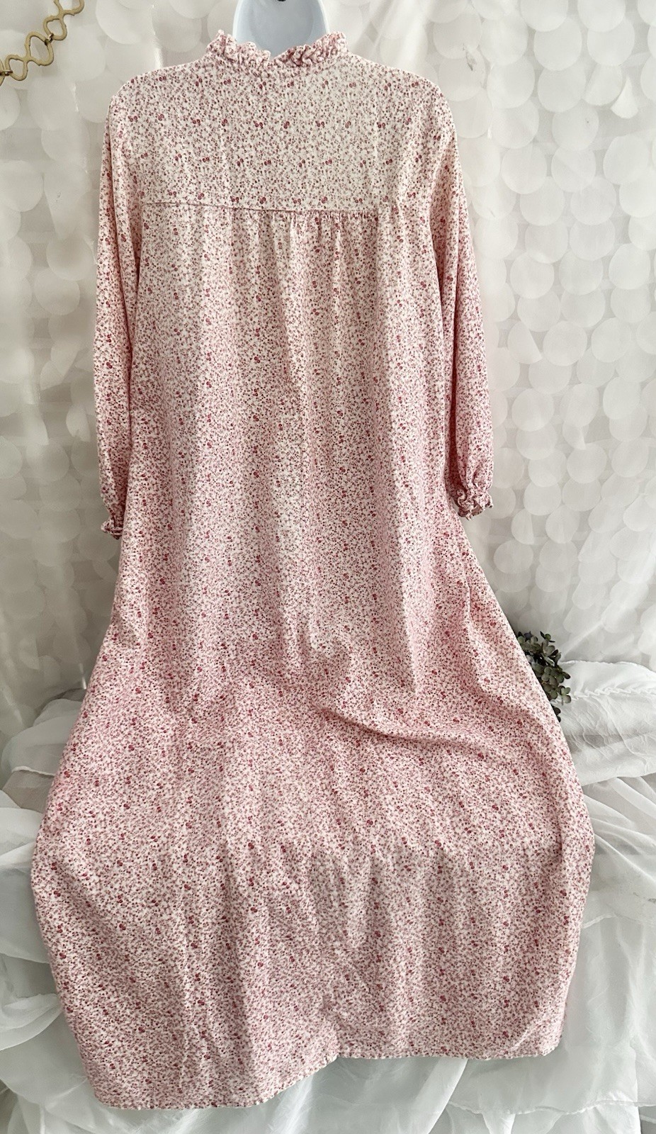 VTG womens M Long Flannel Nightgown Chemise Red White Floral Prairie GrannyCore