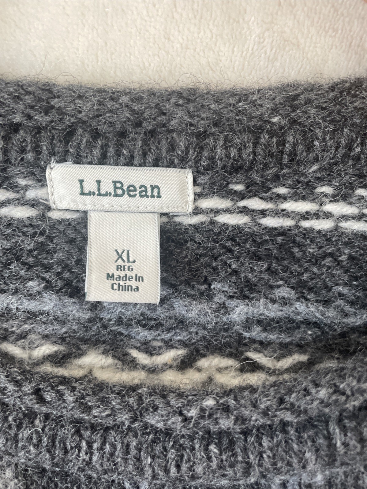 Men’s L. L. Bean Sweater XL 100% Lambswool