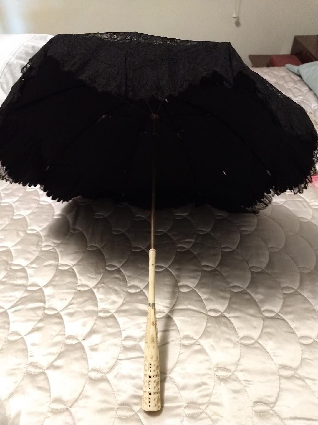 1800s Victorian Mourning Dress & Lace Parasol – Antique Funeral Ensemble