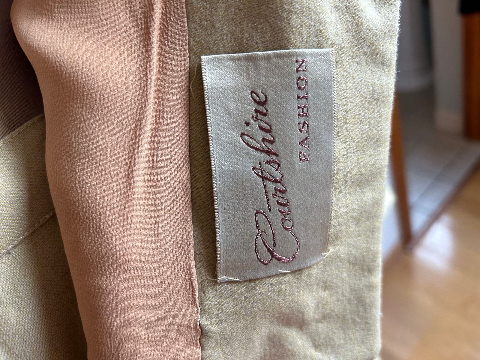 Vintage 1940s Courtshire Fashion Wool 2pc Suit Khaki Tailored Maisel WW2 Era S M