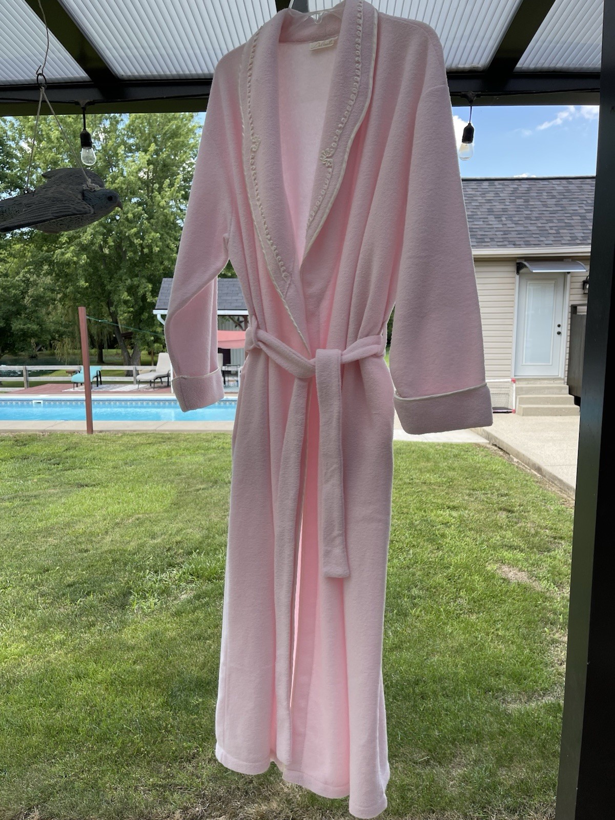 Vintage Delicates Brand Plush Pink Embroidered Soft Plush Robe Size L To XL