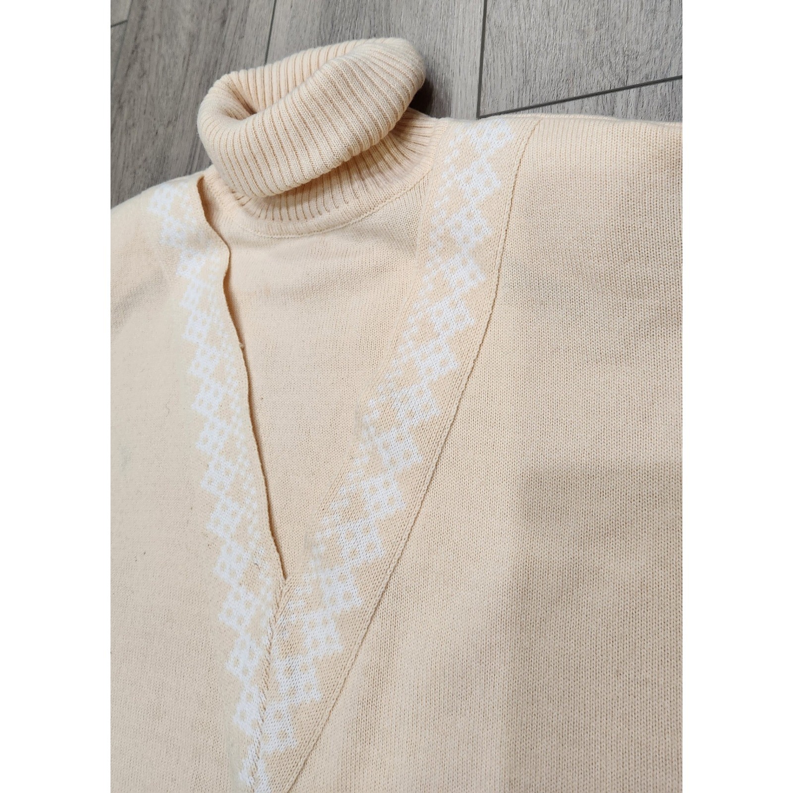 Vintage Liz Claiborne Lambswool Blend Turtleneck Sweater Cream/Peach Women’s M