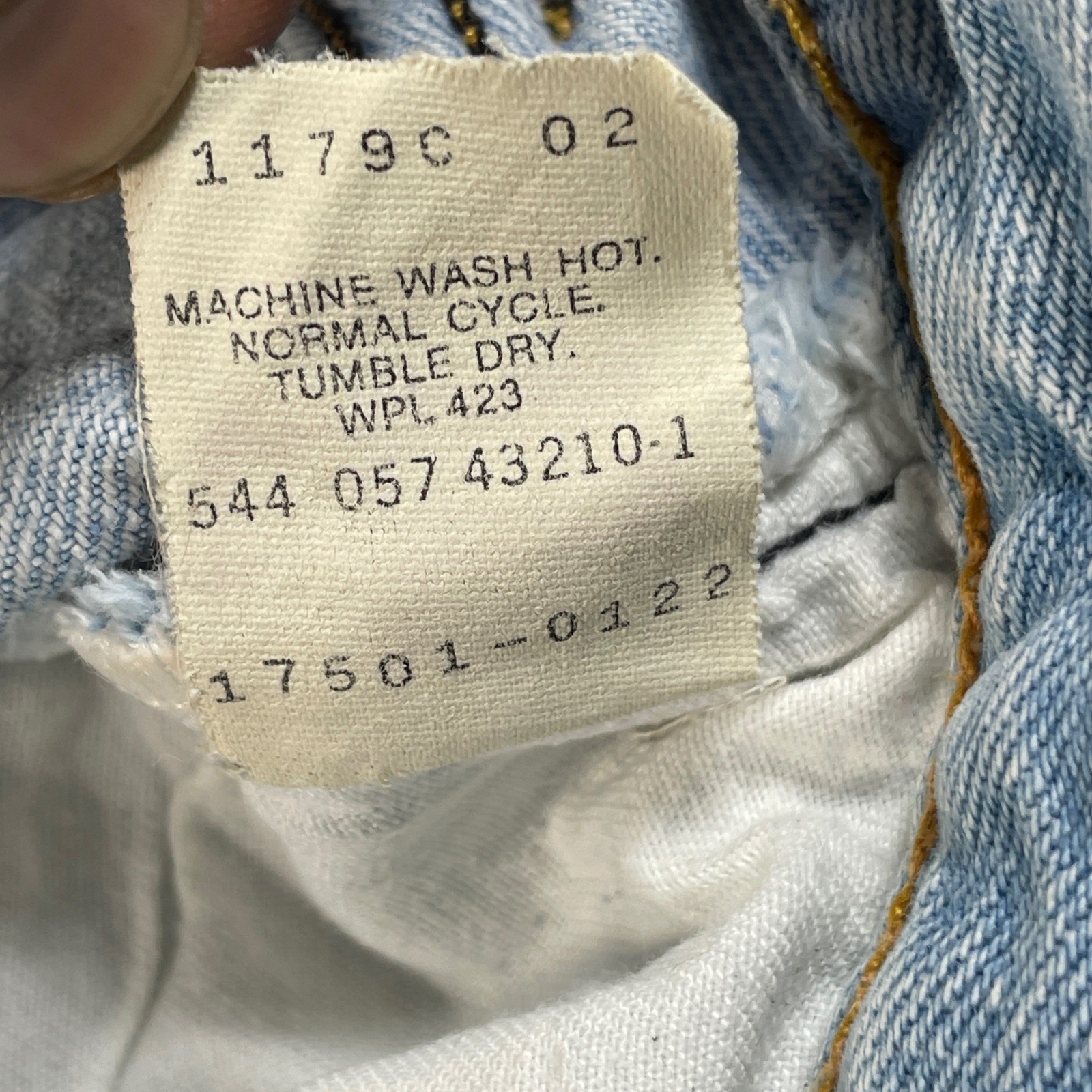 Vintage Levis Women’s 25×31 High Waisted Button Fly Jeans Light Wash USA Made