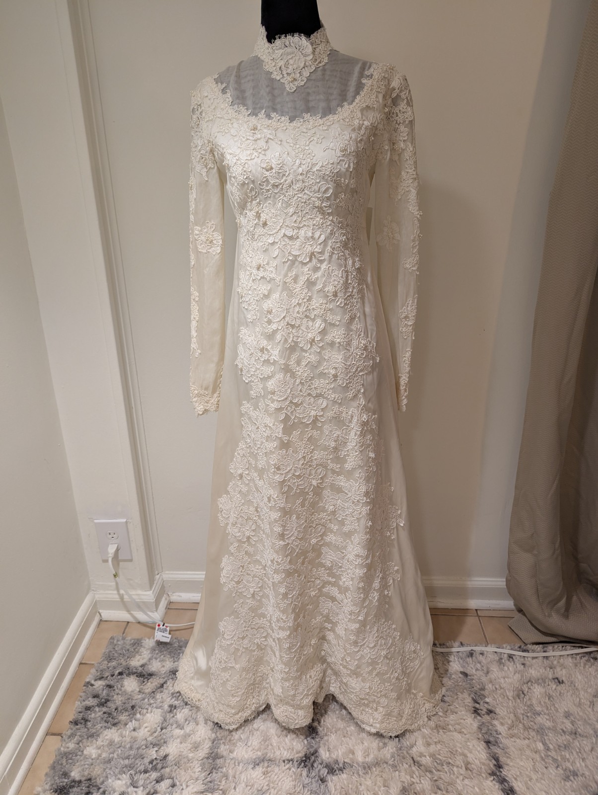 Vintage 1960s Fink Original Ivory Wedding Dress Satin Applique Lace Pearl