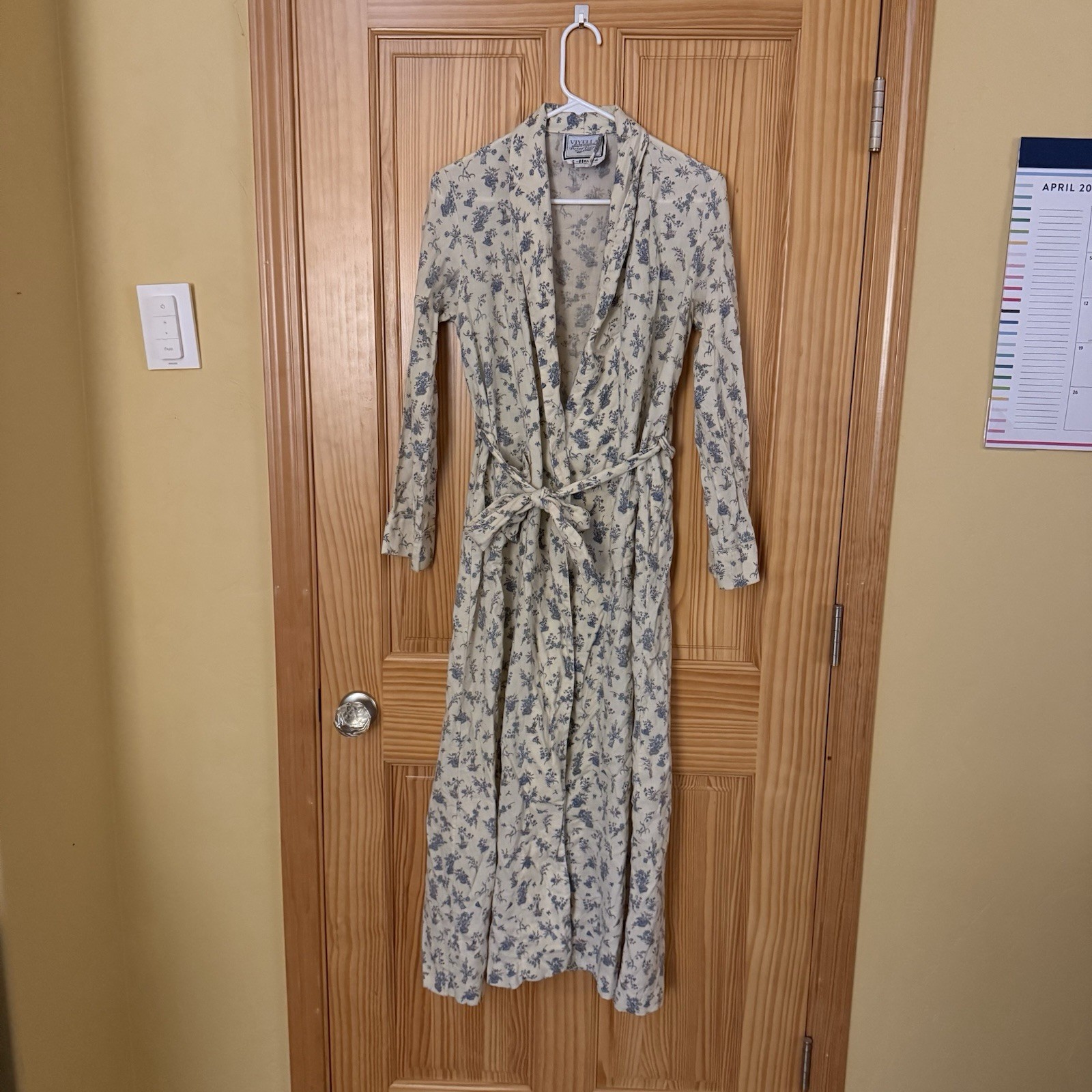 Vintage Cotton And Wool Viyella Long Robe Womens Small/Medium Blue And Cream