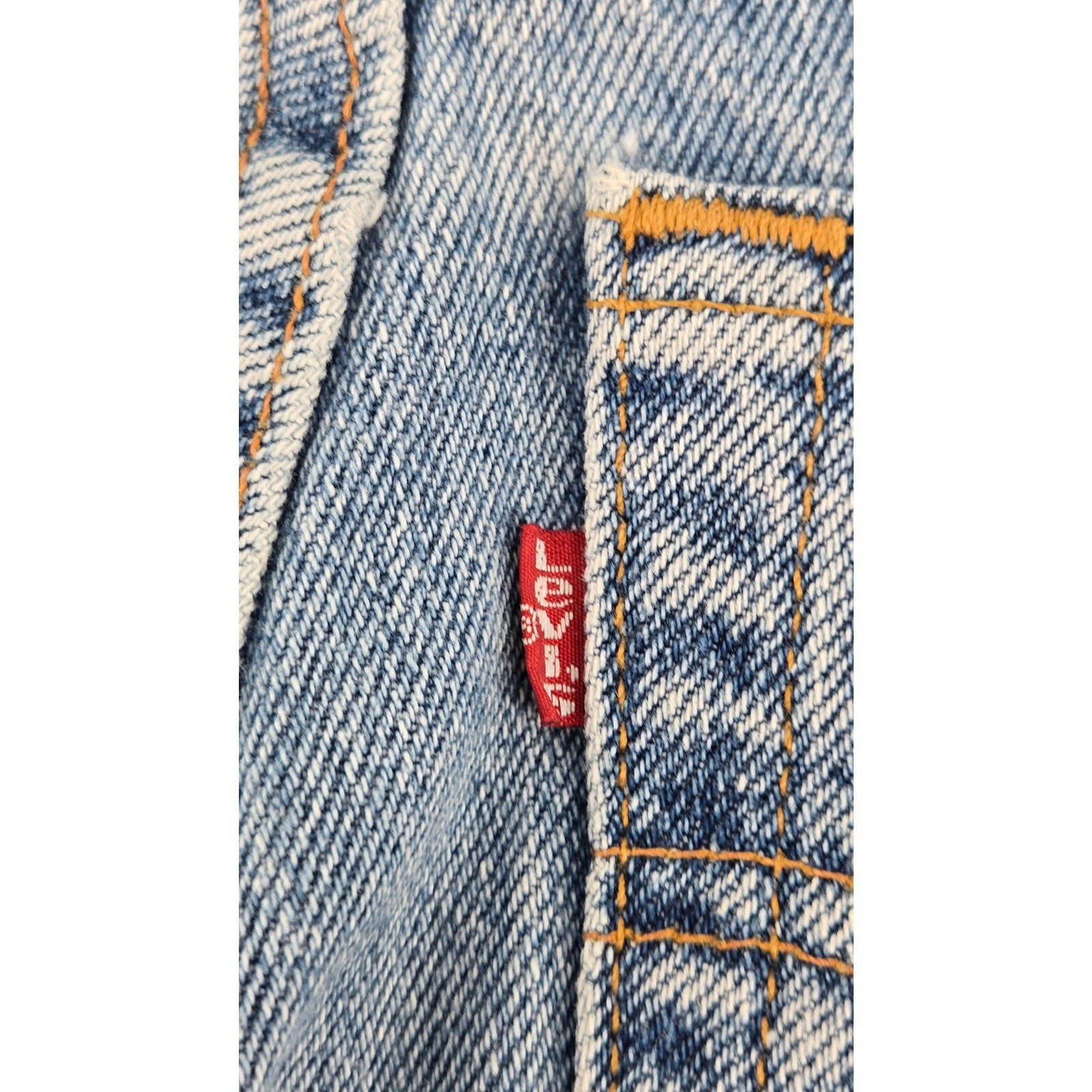 Levis 550 Relaxed Fit Tapered Leg Jeans Light Wash Denim 1996 Grunge Vintage 90s