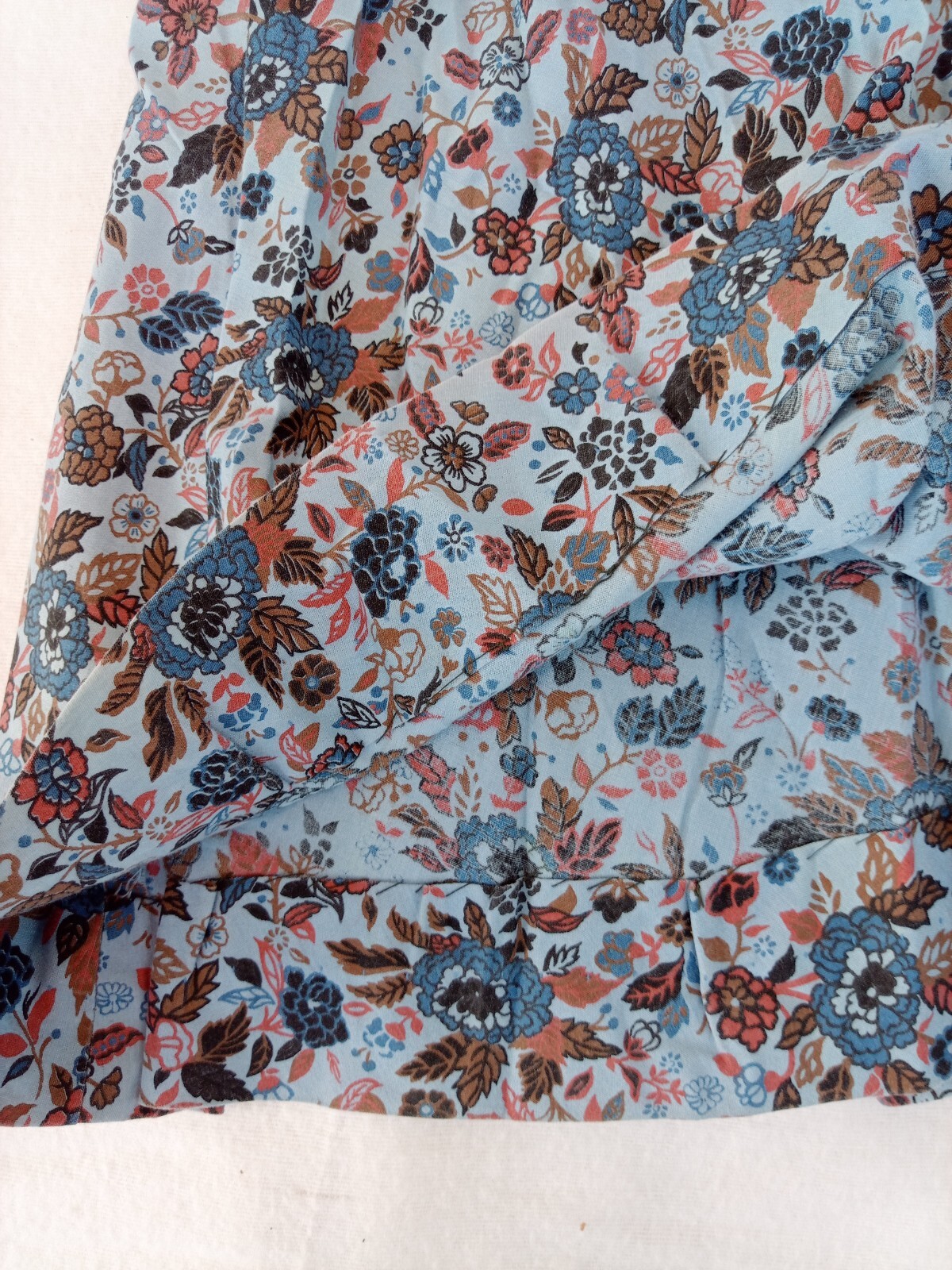 Vintage 1970s Blue Floral Midi Skirt 27” Waist Small Cottage Core Cotton