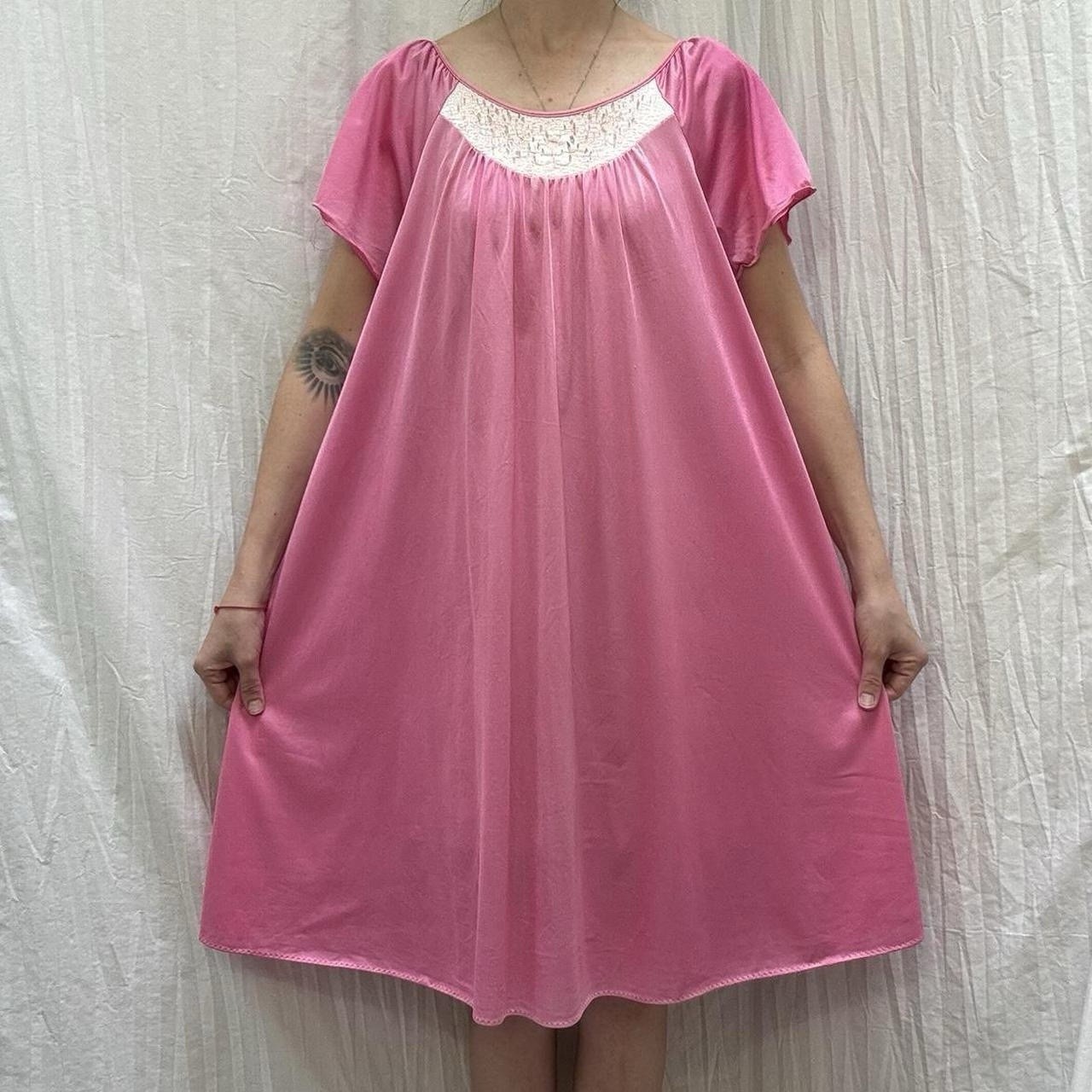 Pink Nightgown With White Embroidery Neckline Vintage 70s/80s Soft Moments Med