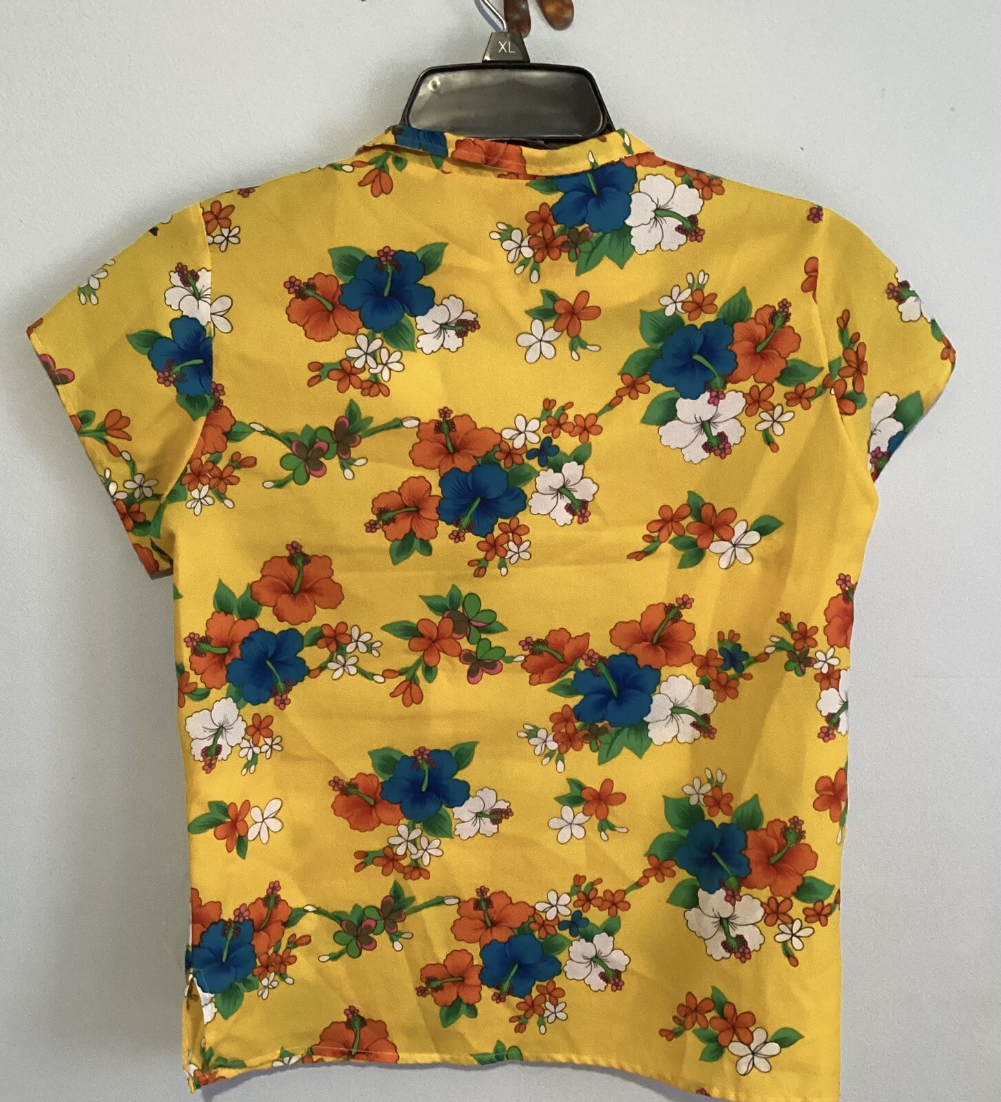 Penney’s Hawaii Vintage Button Down Yellow With Floral Women’s S/ M Flaw