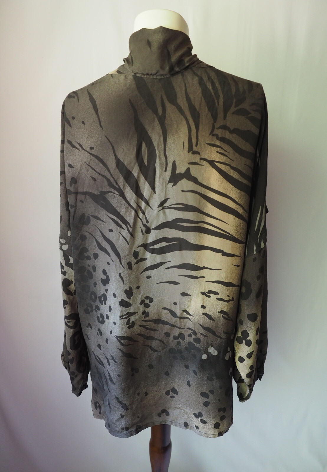 Vintage Escada West Germany Silk Blouse Animal Print Leopard Tiger Gray Beige