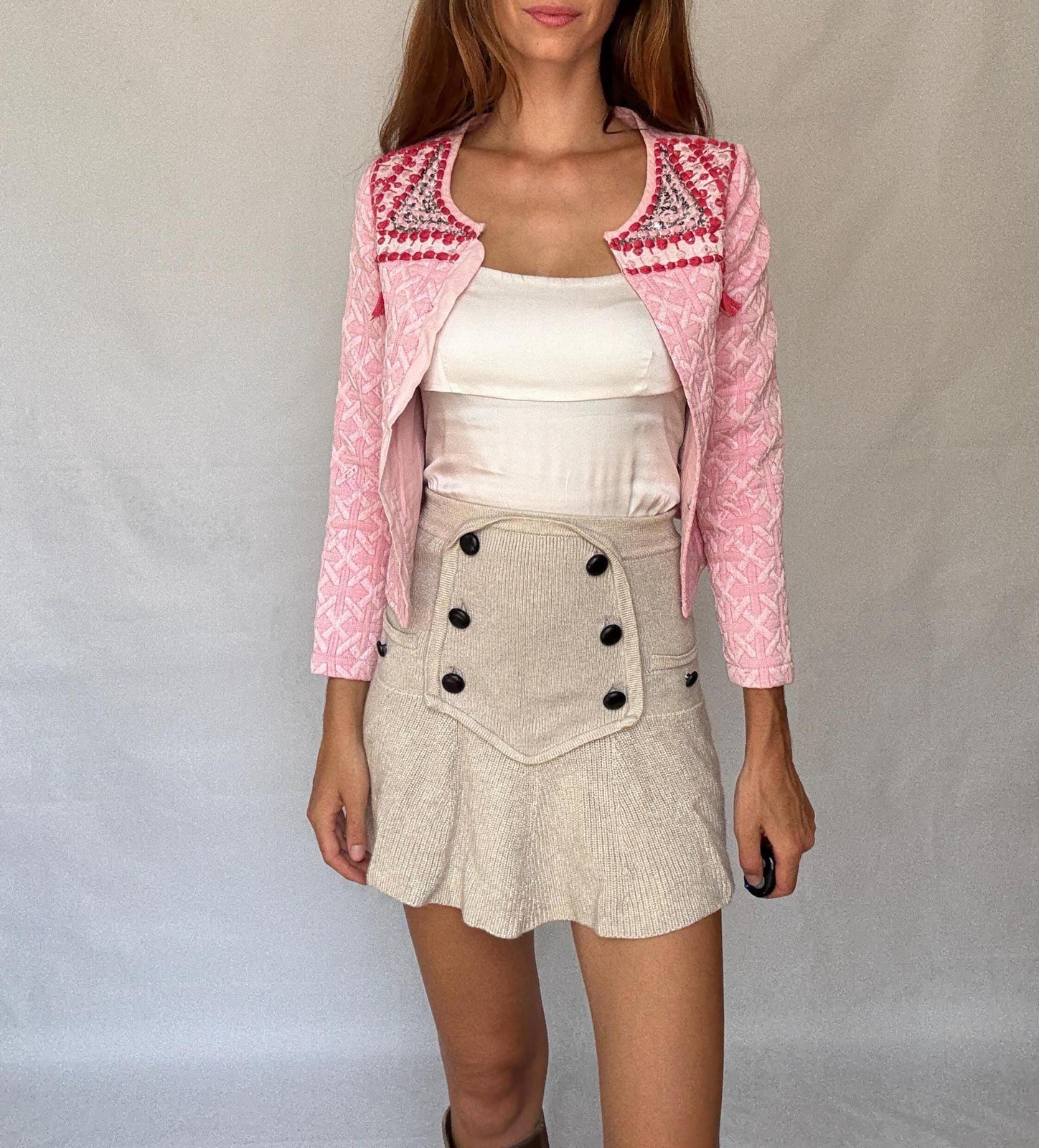Embellished Jacket with Sequins and Tassels – Barbiecore Cropped Blazer – Textur