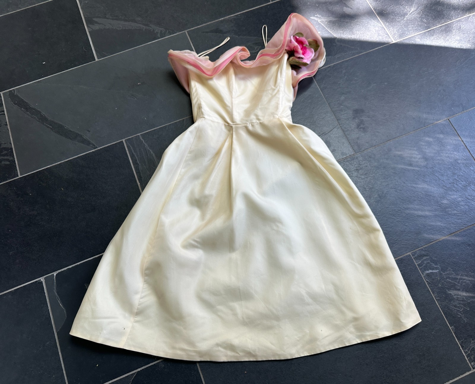 Vintage 1950s Ivory and Pink Silk Organza Off Shoulder Formal Dress Wounded Bird