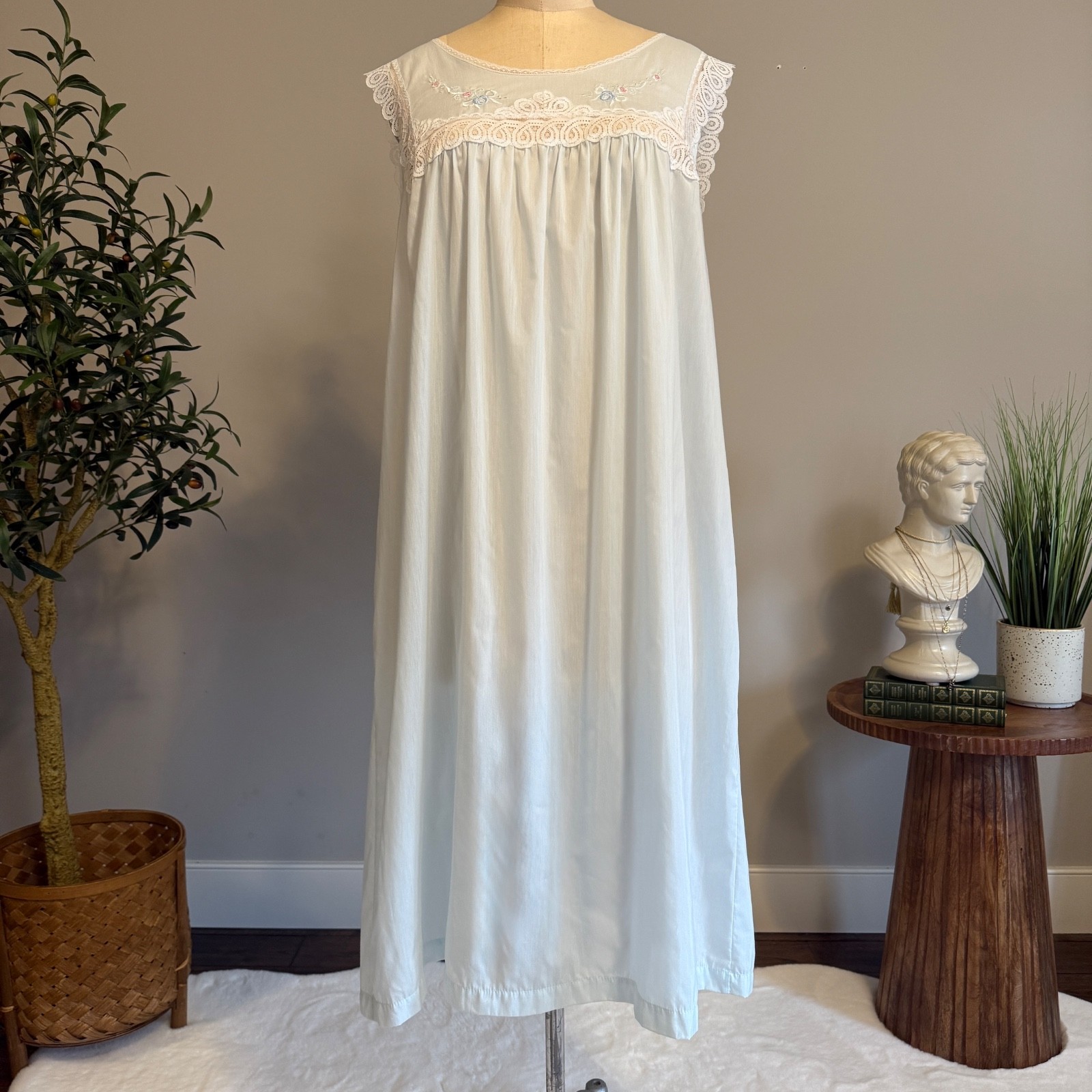 Lady Barbizon Nightgown Womens Vintage Pastel Blue Sleeveless Cottagecore 70’s