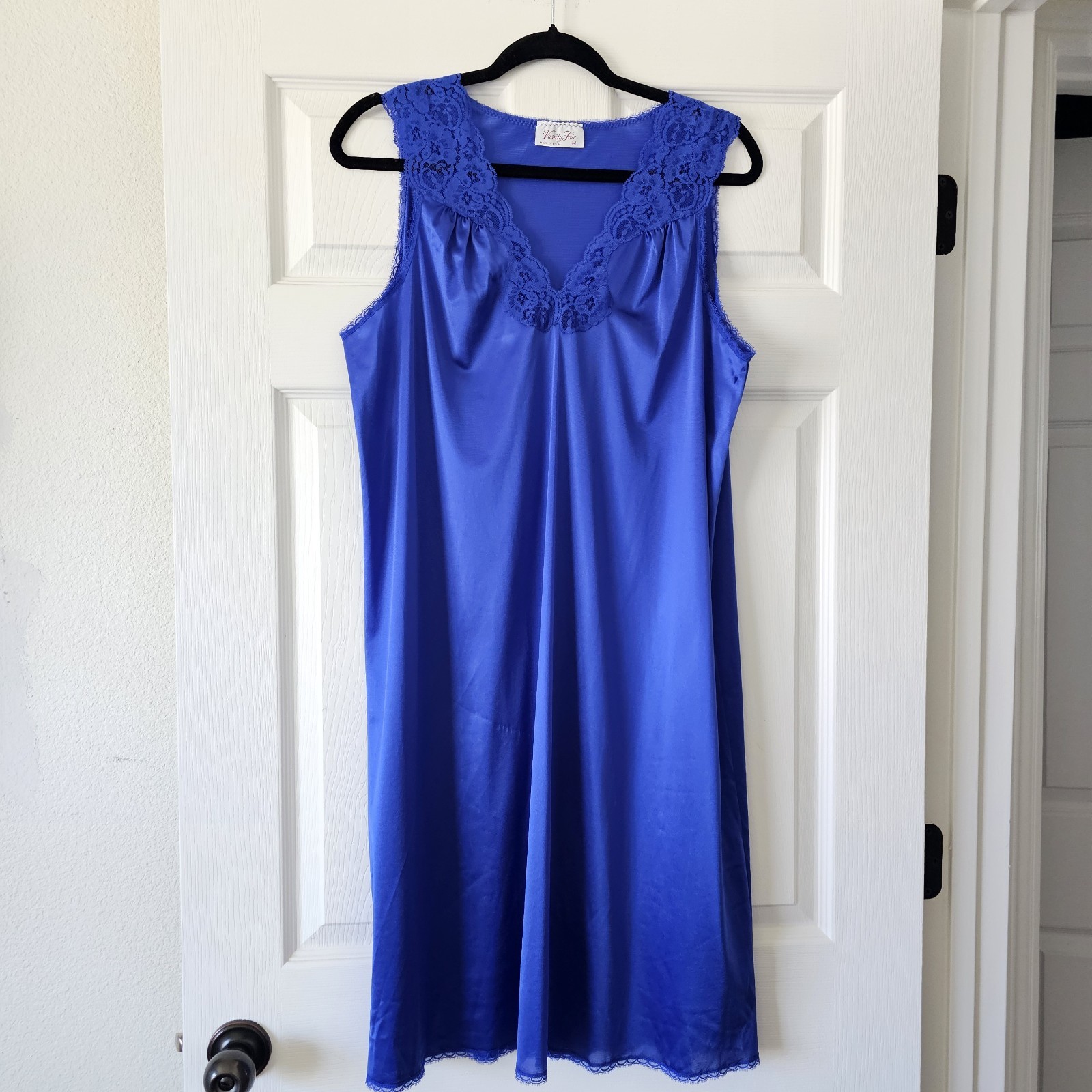 1980s 1990s Vintage Vanity Fair Royal Blue Sleeveless Lace Nylon Nightgown #32