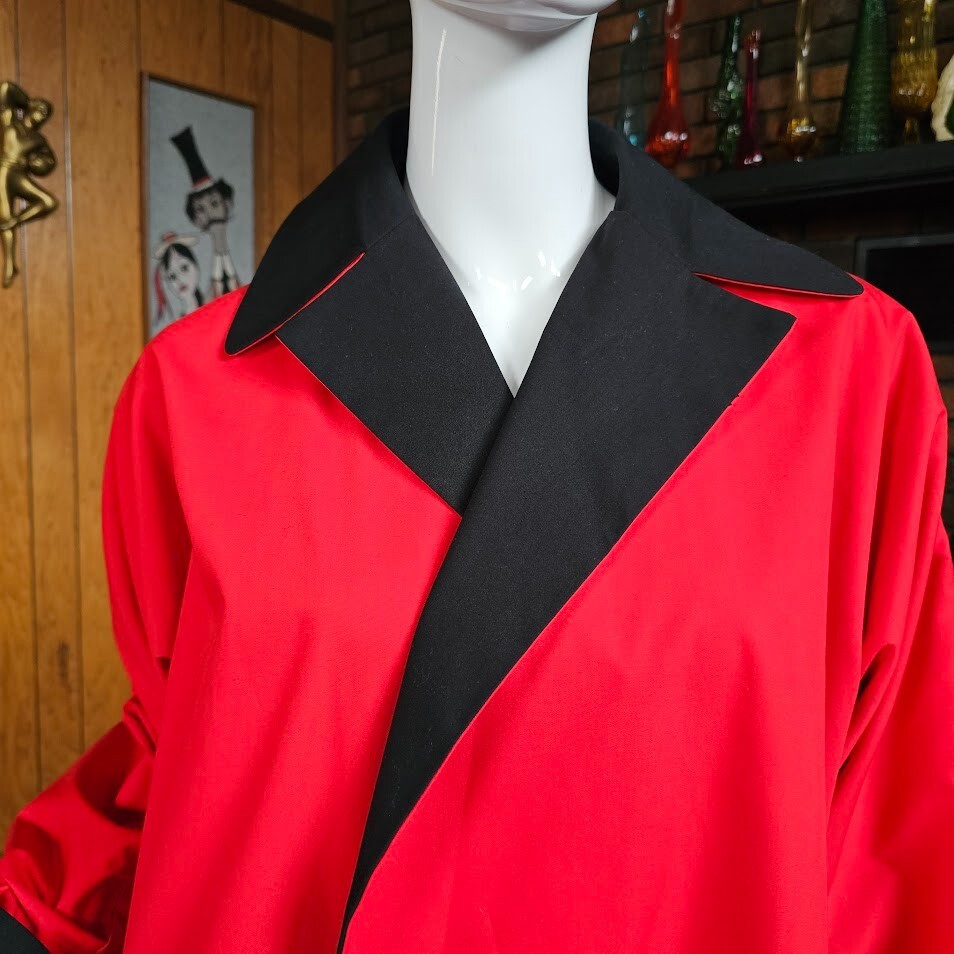 Vtg 80s Pauline Trigere Reversible Red Black Wing Cuff Swing Trench Car Coat M/L