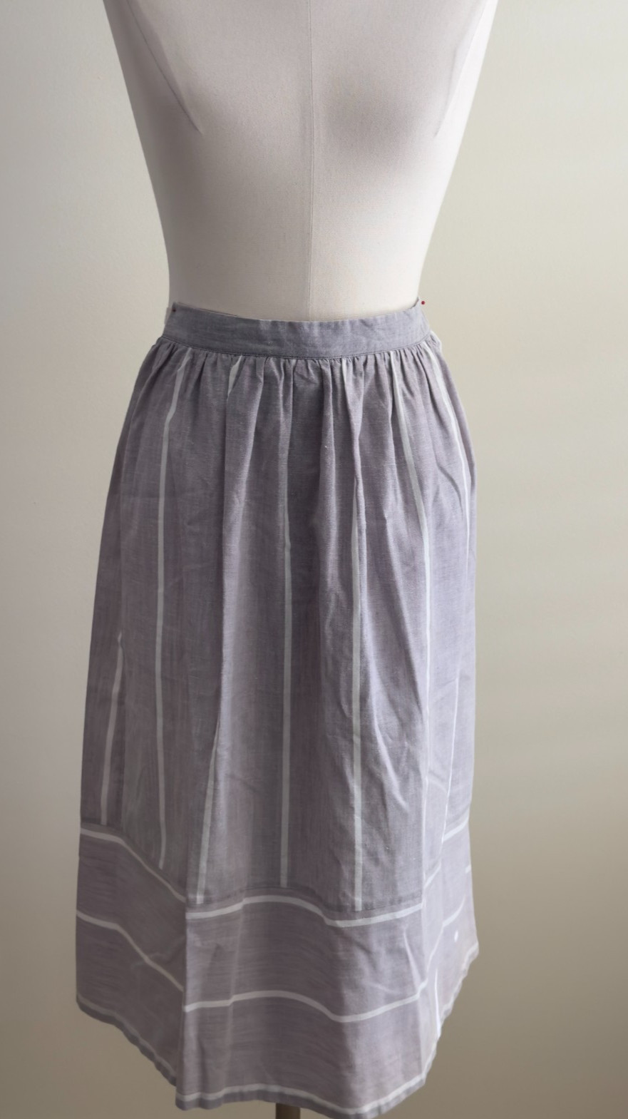 Nancy Lynn Fashions Gray White Striped Size 9/10 Skirt Top 2 Pc Set Vtg 1970s