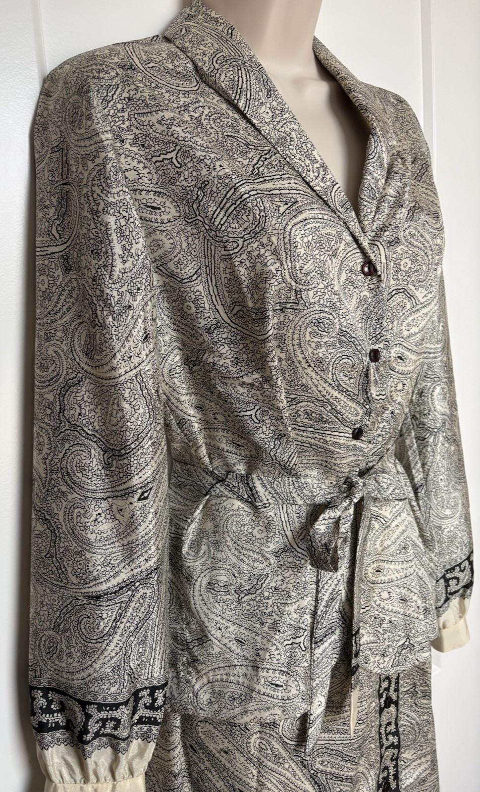 Vintage Skirt & Blouse Set Tie Belt The Wilroy Traveller NY Black & off White
