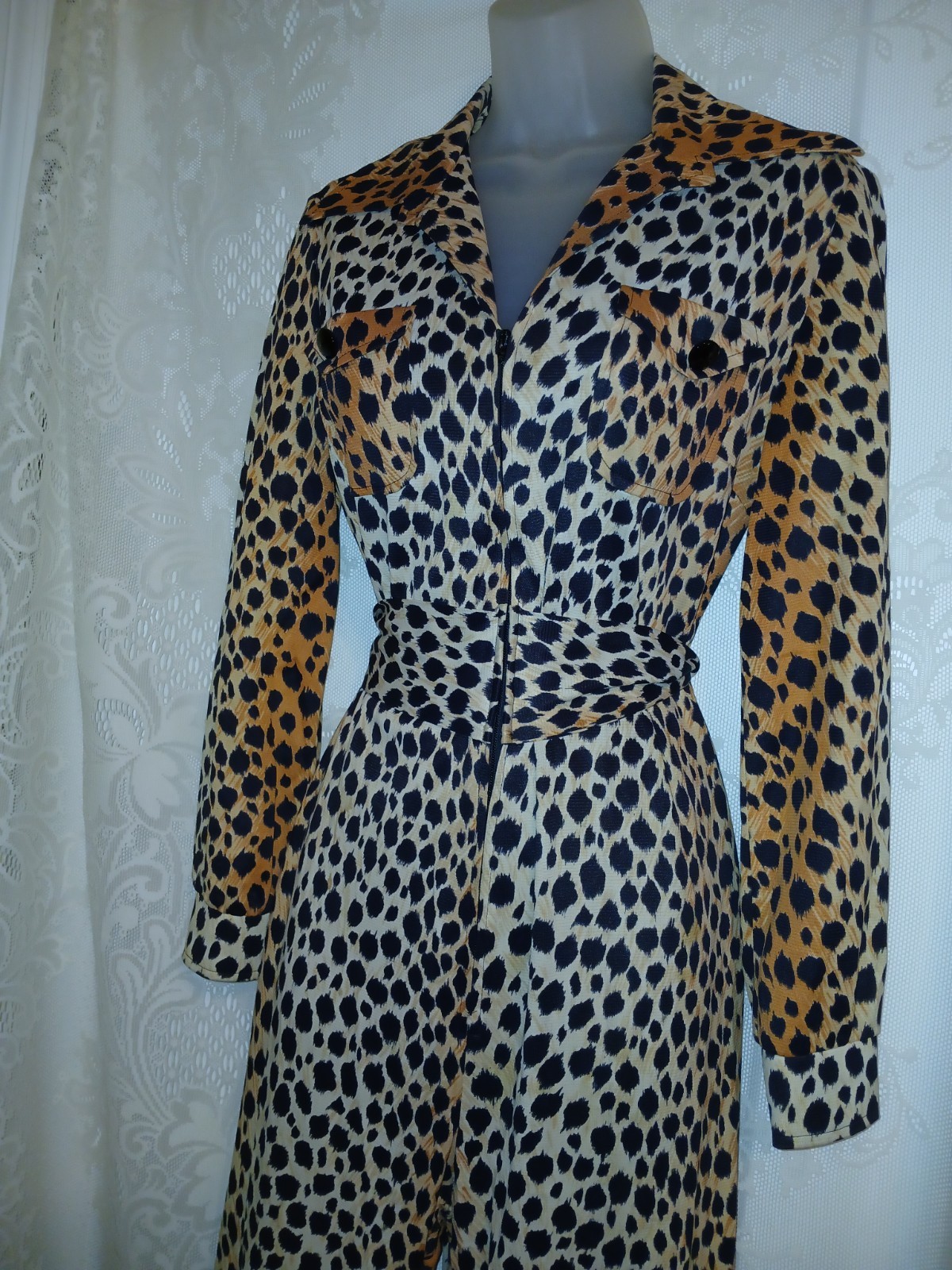 Vintage 70s Disco Leopard Nylon Zip Front Jumpsuit Pantsuit Dagger Collar M EUC