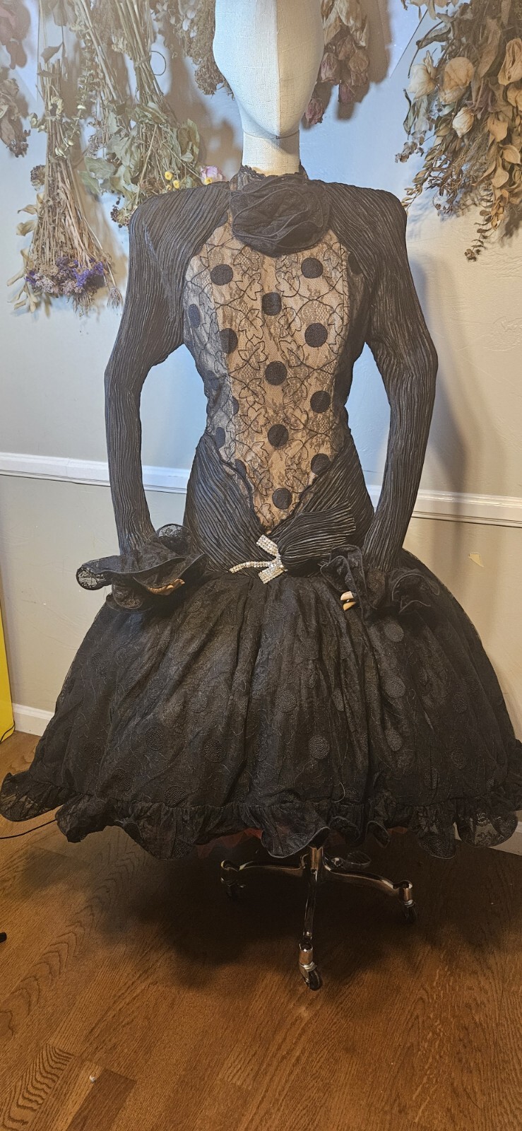 Vintage 1980s Black Saks Fifth Ave High Low „Dynasty” Style Formal Ball Gown As