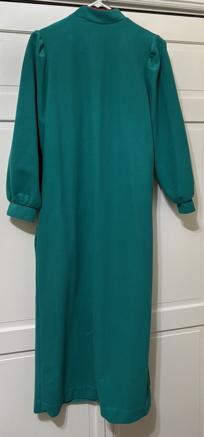 Vintage Carriage Court Green Long Zip Up Plush ROBE Women’s Small Made in USA