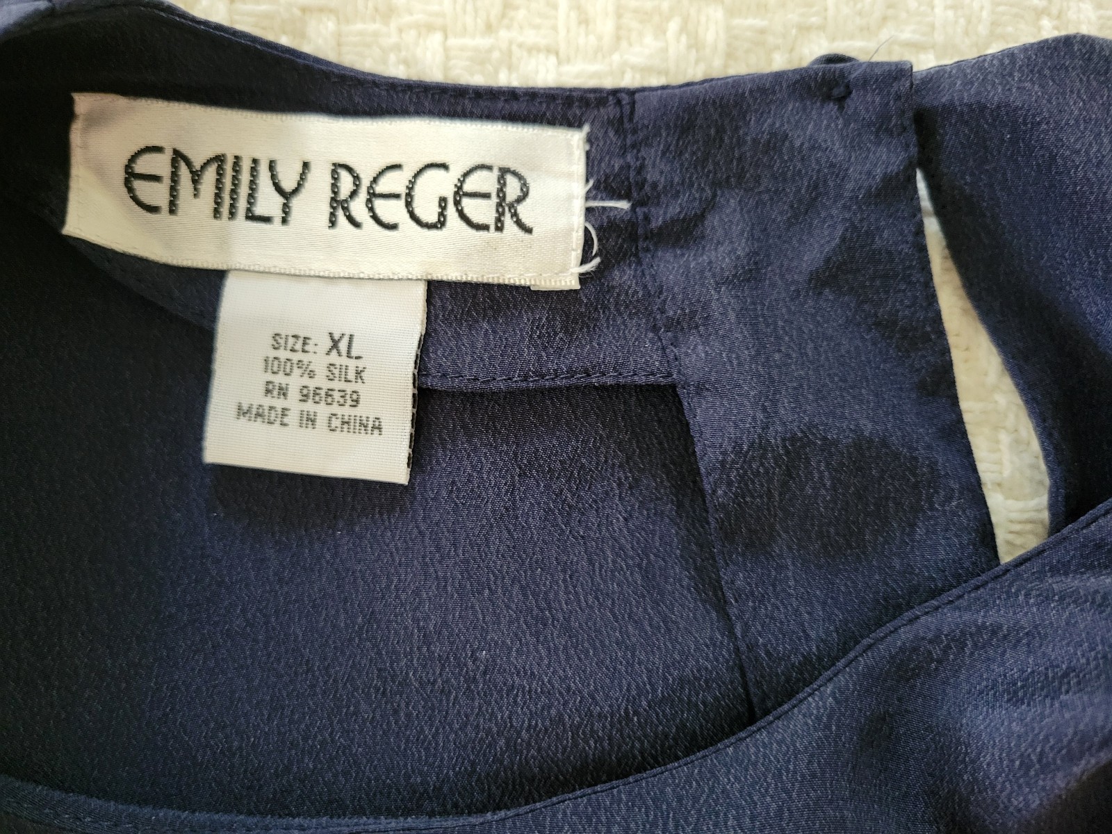 Vtg Royal Silk + others 100% SILK: 1 Dress sz 16, 4 Blouses sz 16,XL one owner